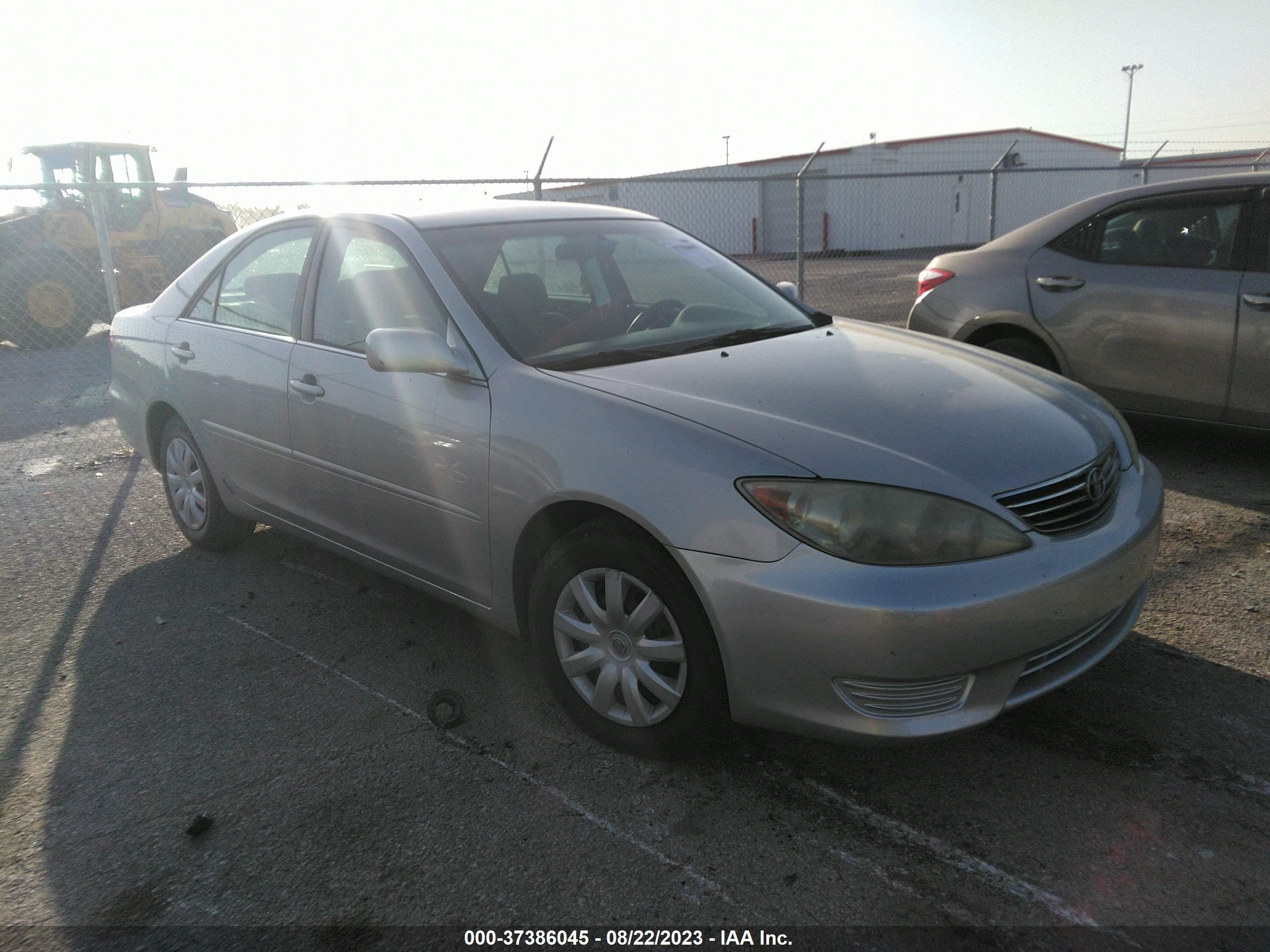 TOYOTA CAMRY 2005 4t1be32k55u052665