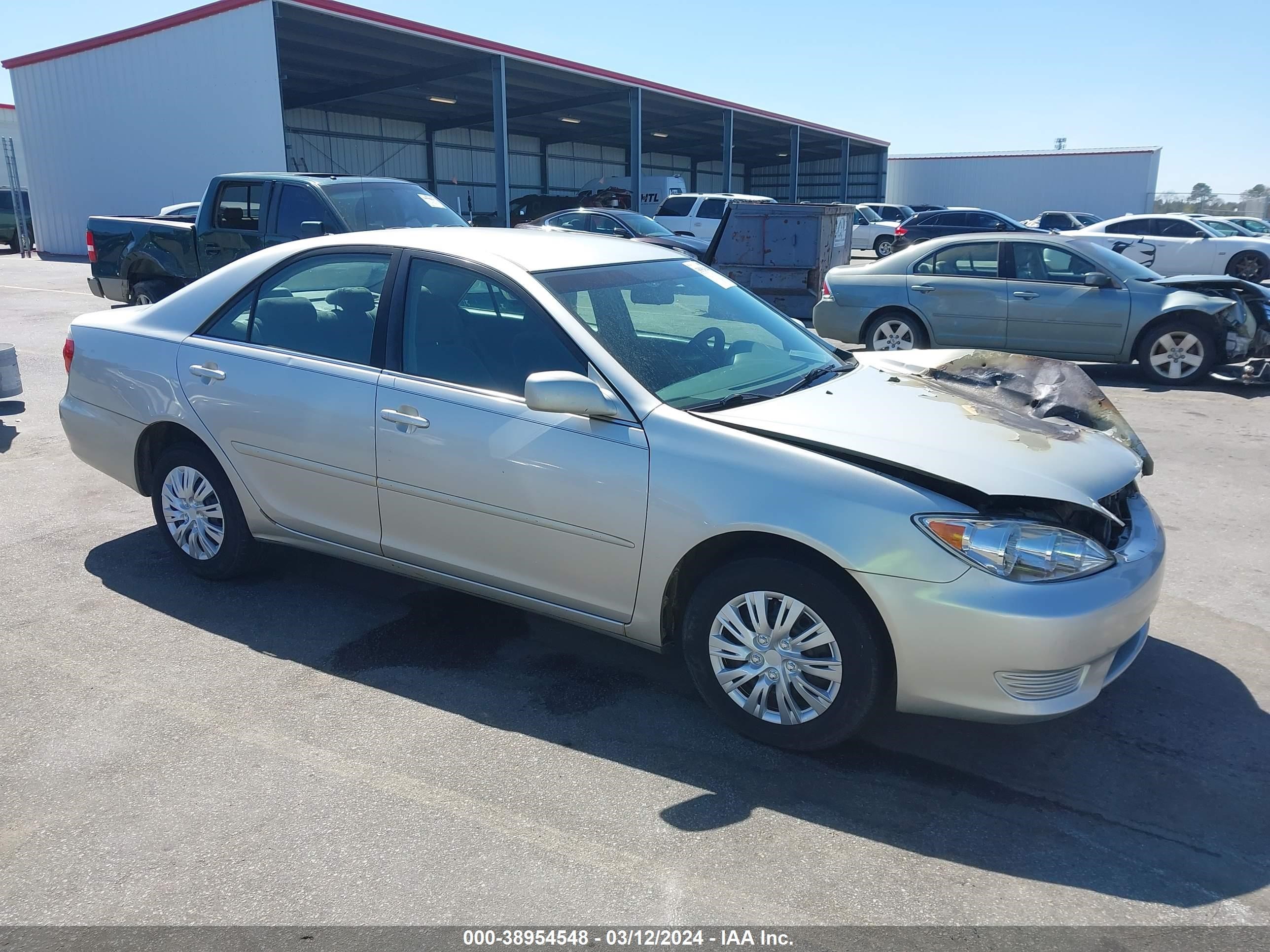 TOYOTA CAMRY 2005 4t1be32k55u557685