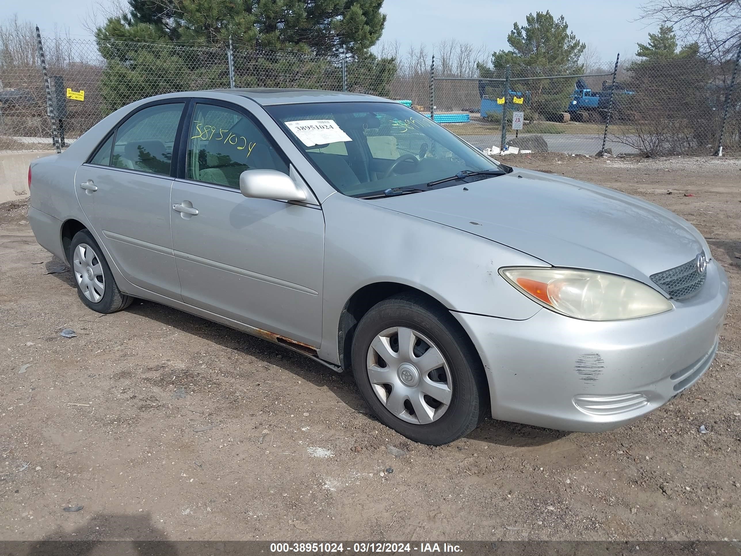 TOYOTA CAMRY 2002 4t1be32k62u582770