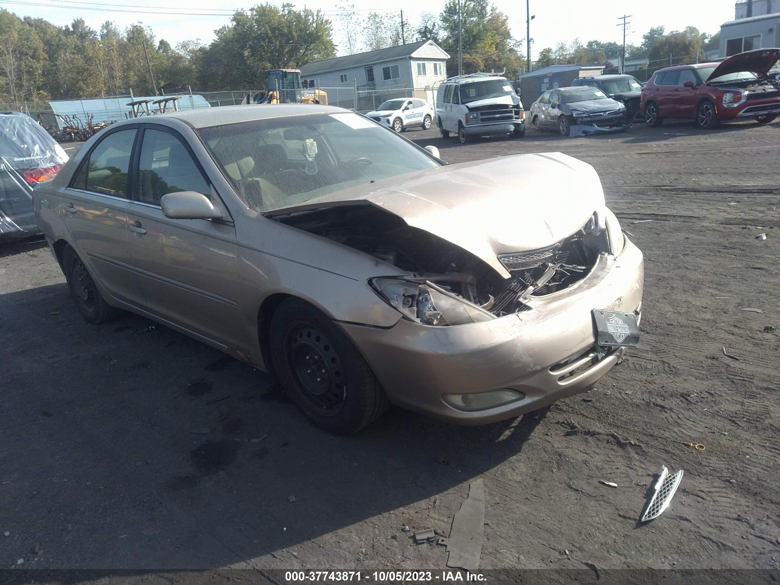 TOYOTA CAMRY 2004 4t1be32k64u837825