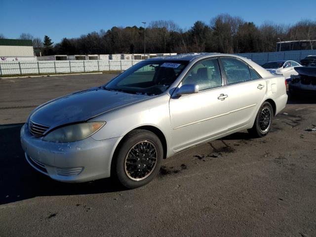 TOYOTA CAMRY LE 2005 4t1be32k65u539485