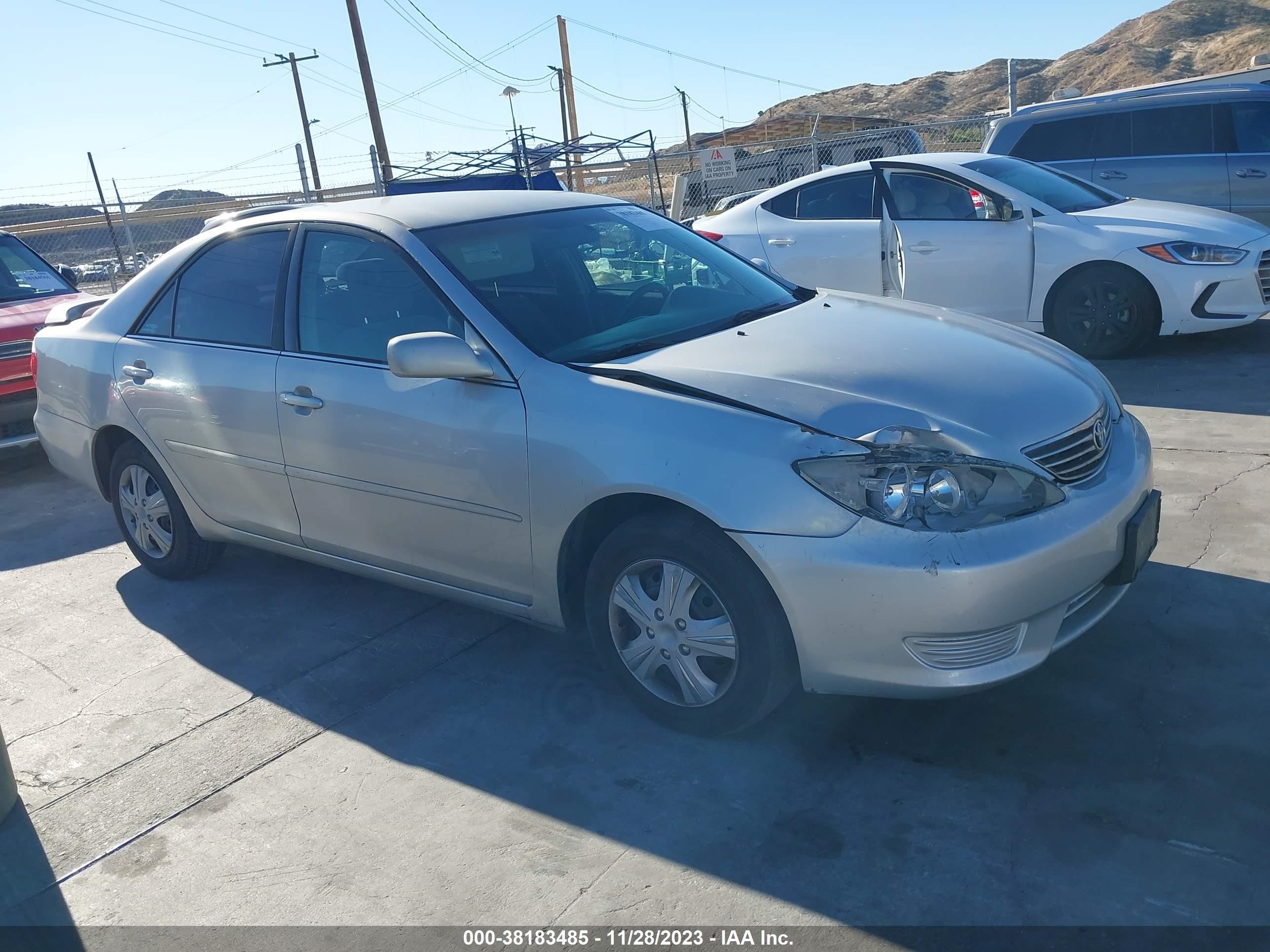 TOYOTA CAMRY 2005 4t1be32k65u557131