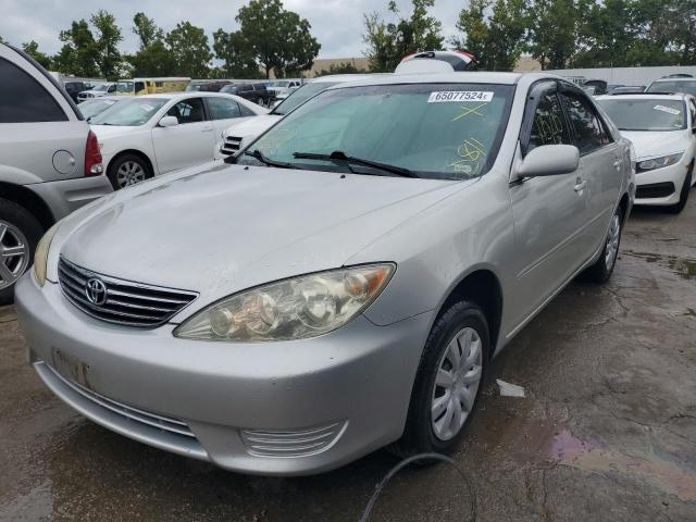 TOYOTA CAMRY LE 2005 4t1be32k65u971039