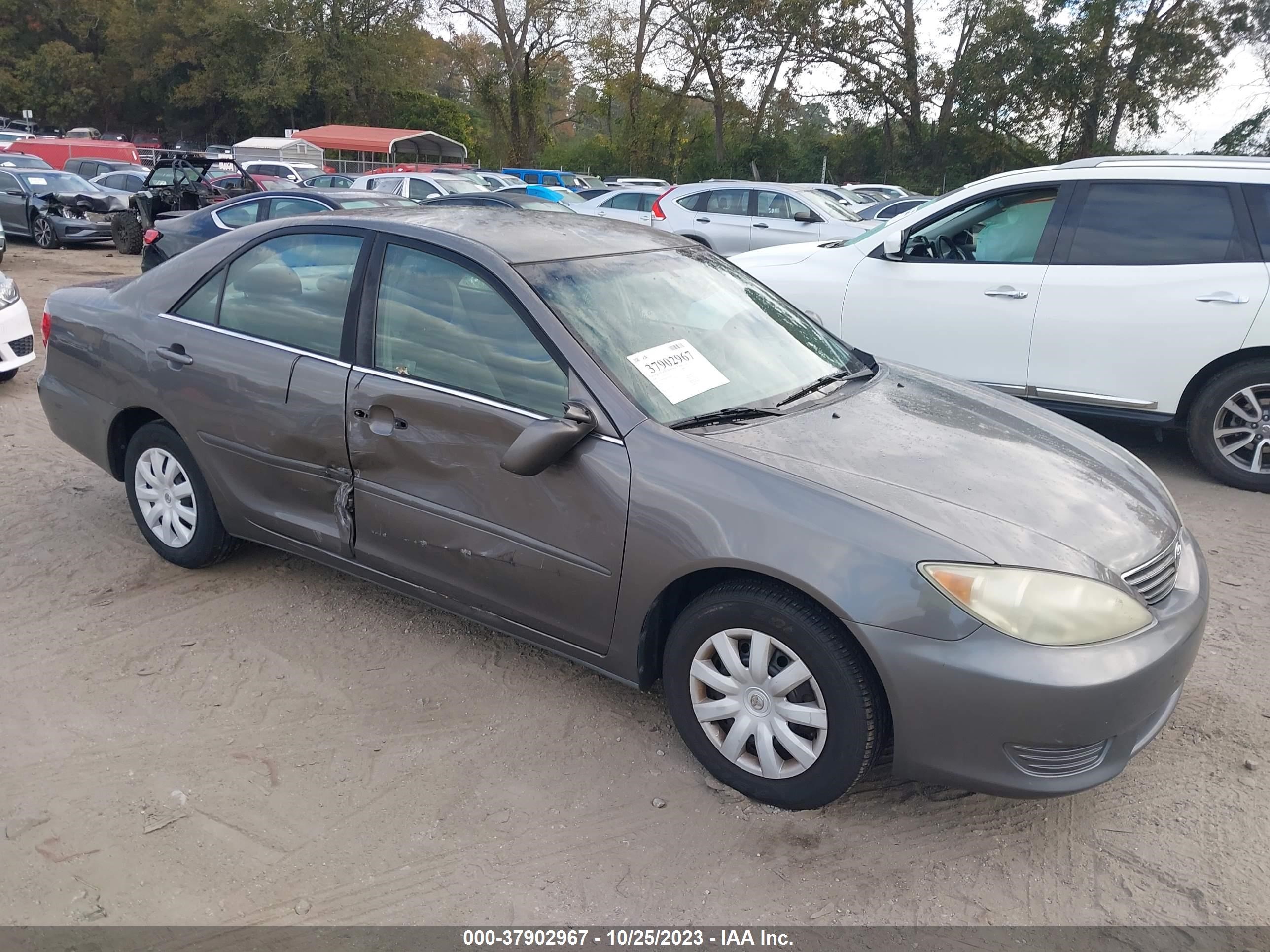 TOYOTA CAMRY 2005 4t1be32k65u976399