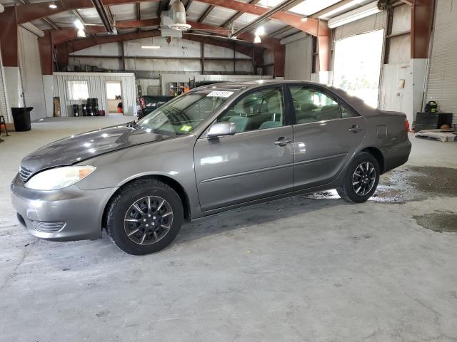 TOYOTA CAMRY LE 2005 4t1be32k65u980548