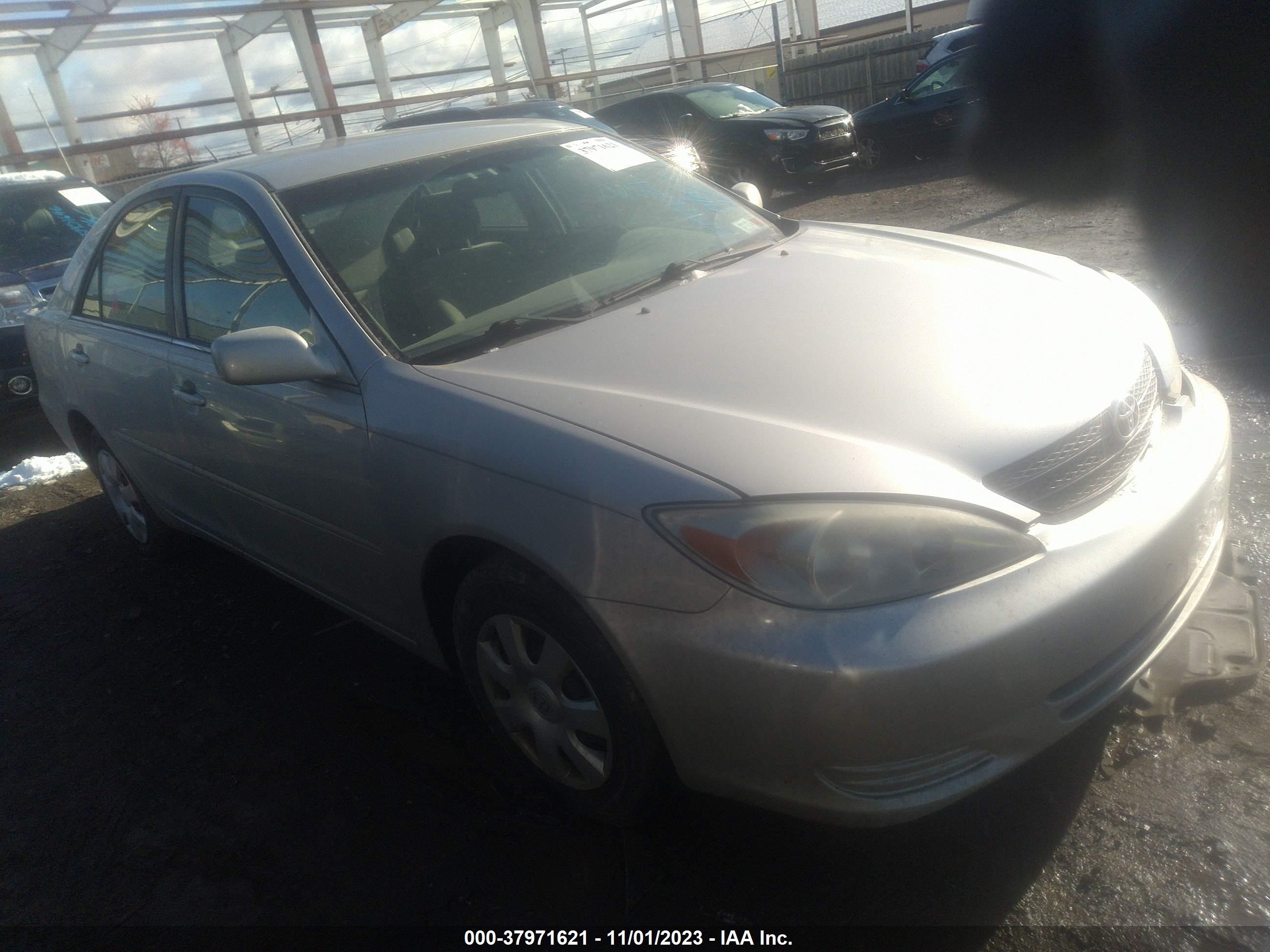 TOYOTA CAMRY 2004 4t1be32k74u353890