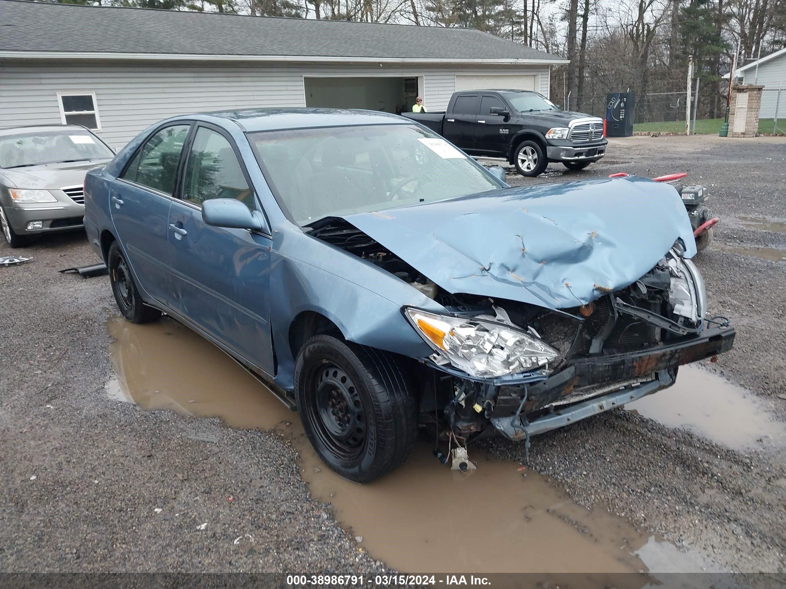 TOYOTA CAMRY 2004 4t1be32k74u818622