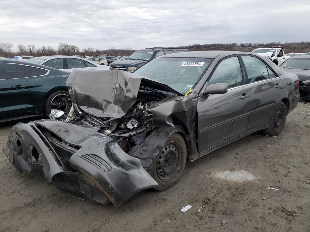 TOYOTA CAMRY 2004 4t1be32k74u829569