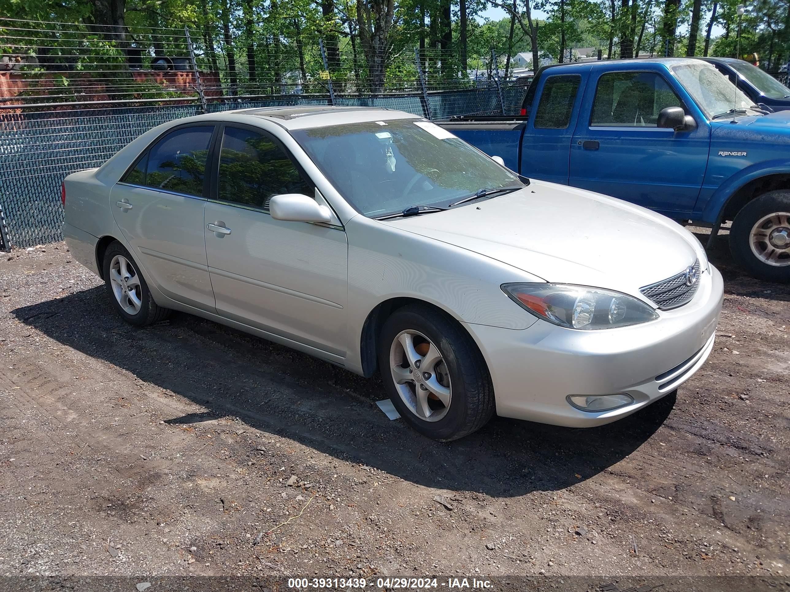 TOYOTA CAMRY 2004 4t1be32k74u850566