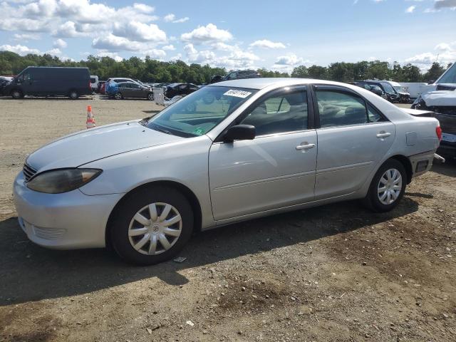 TOYOTA CAMRY LE 2005 4t1be32k75u096280