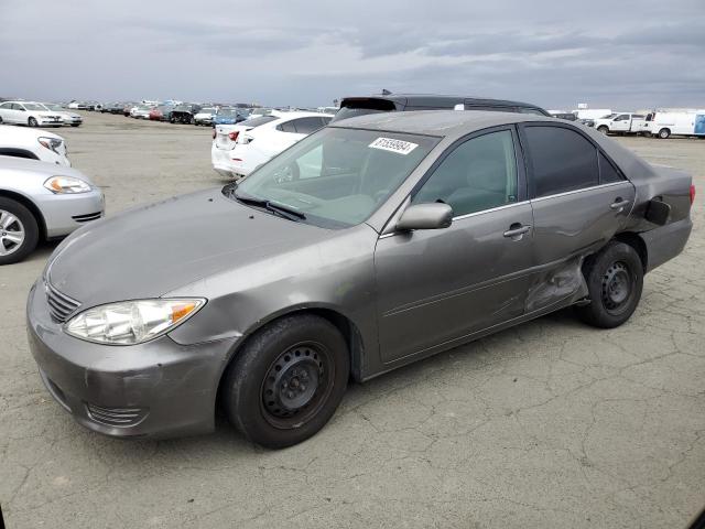 TOYOTA CAMRY LE 2005 4t1be32k75u512280