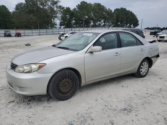 TOYOTA CAMRY LE 2005 4t1be32k75u527443