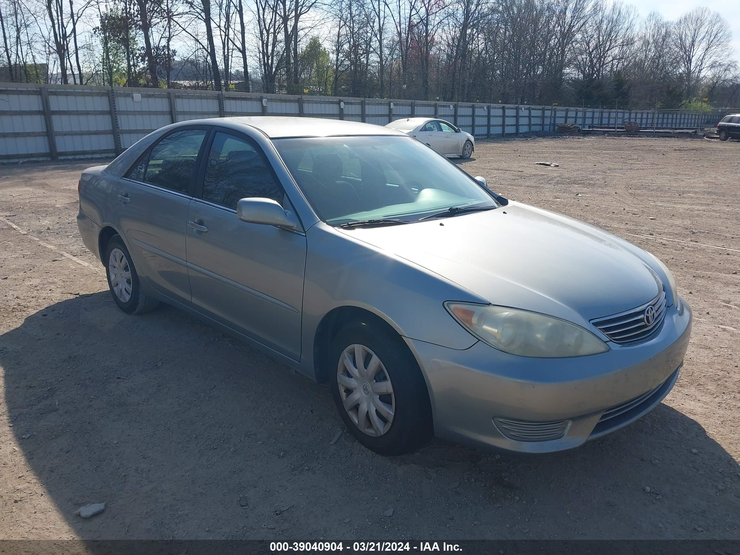 TOYOTA CAMRY 2005 4t1be32k75u616185