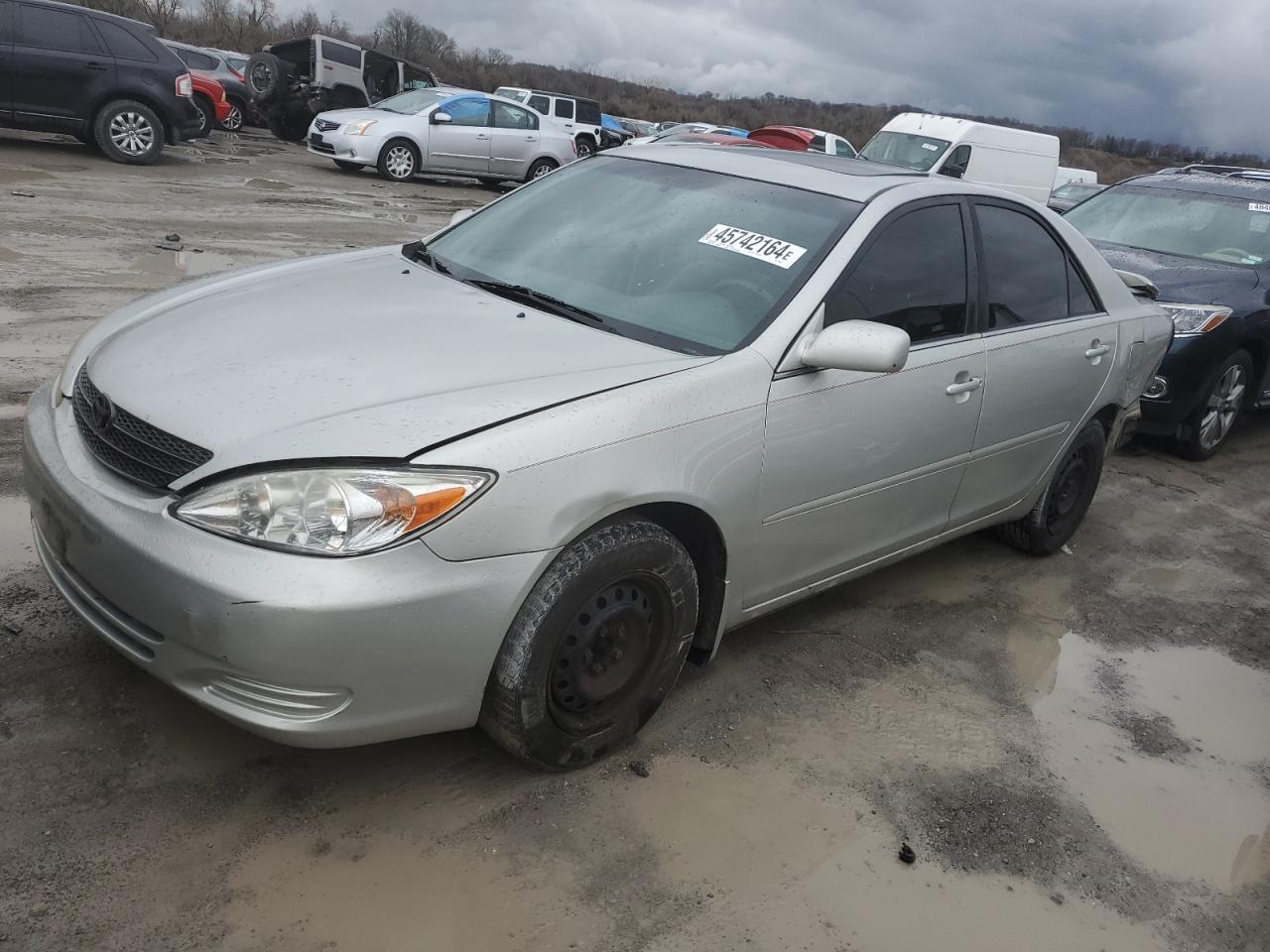 TOYOTA CAMRY 2003 4t1be32k83u748451