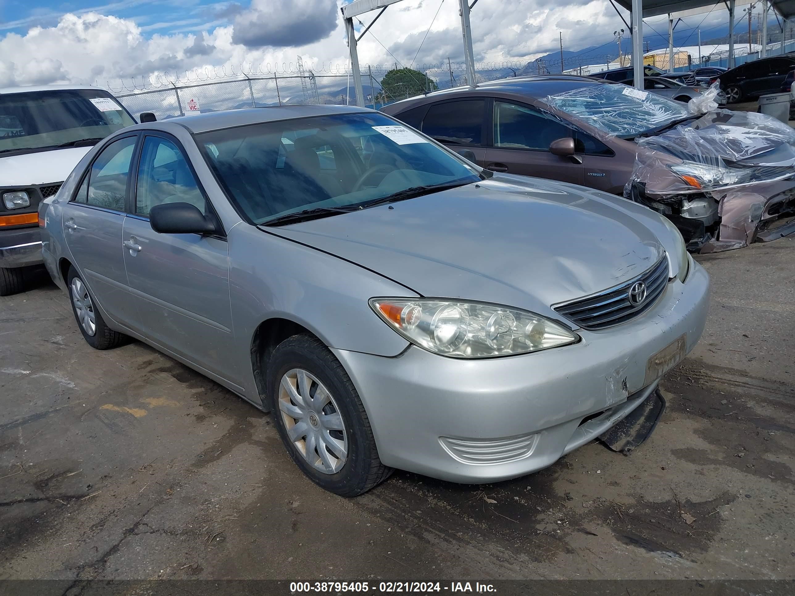 TOYOTA CAMRY 2005 4t1be32k85u411331