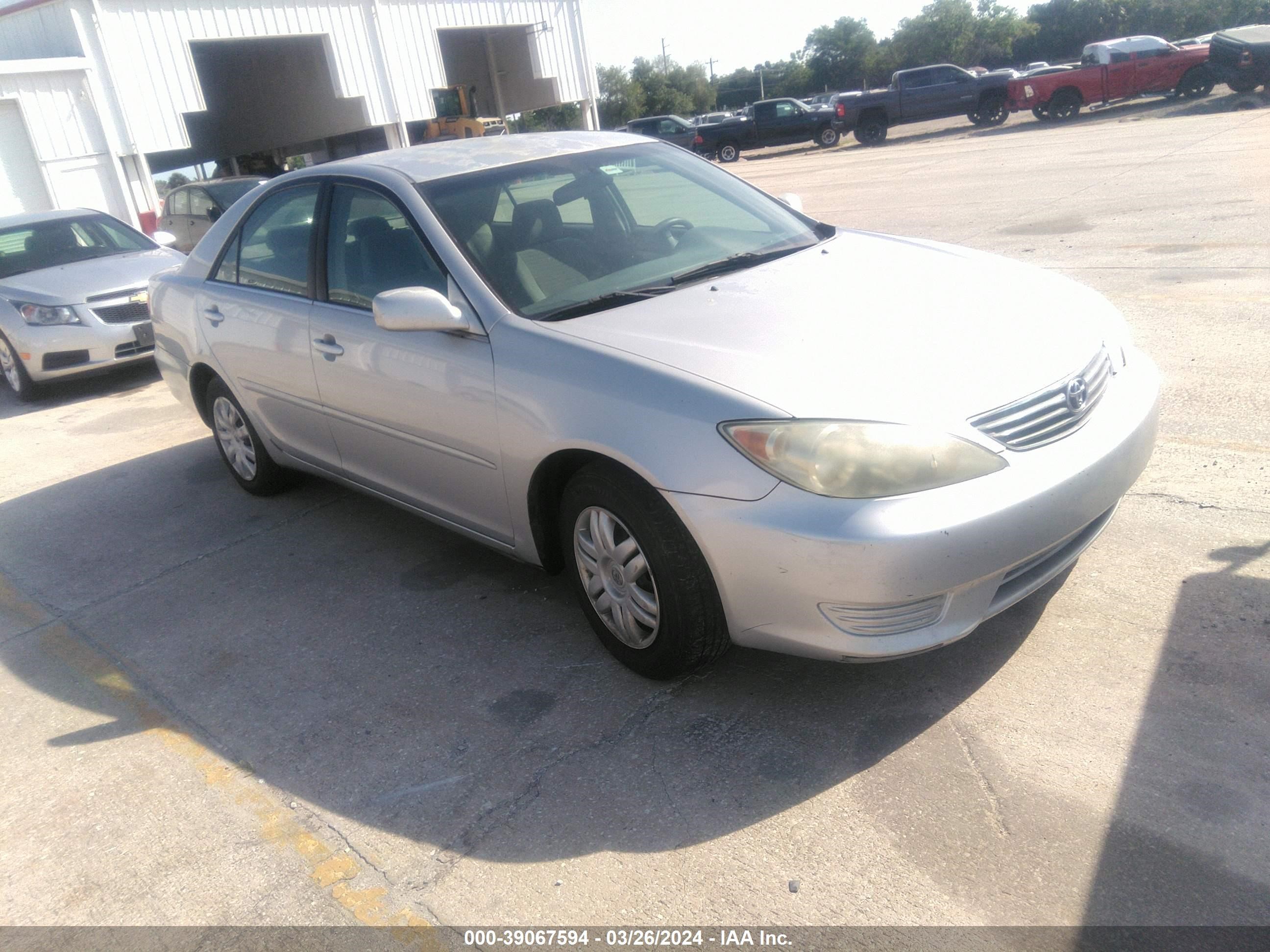 TOYOTA CAMRY 2005 4t1be32k85u412737