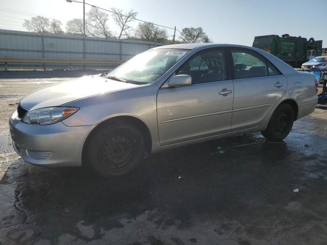 TOYOTA CAMRY LE 2005 4t1be32k85u413290