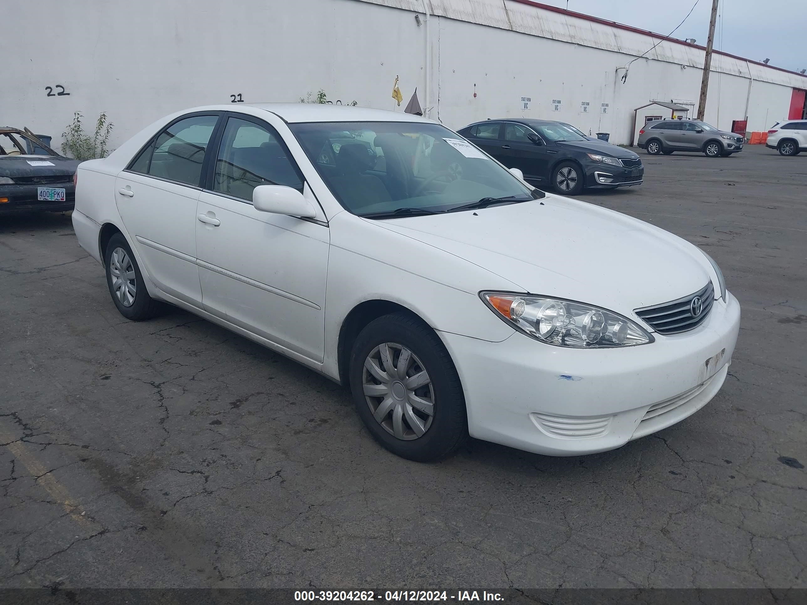 TOYOTA CAMRY 2005 4t1be32k85u538354