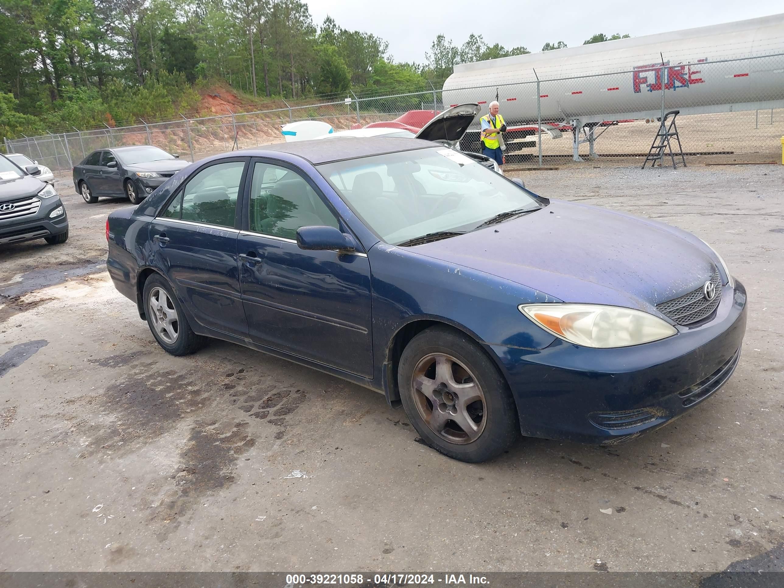 TOYOTA CAMRY 2002 4t1be32k92u581709