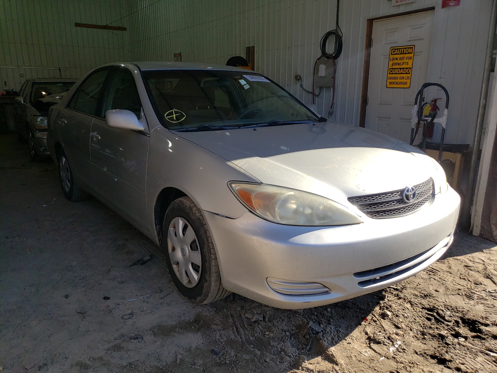 TOYOTA CAMRY LE 2003 4t1be32k93u120480