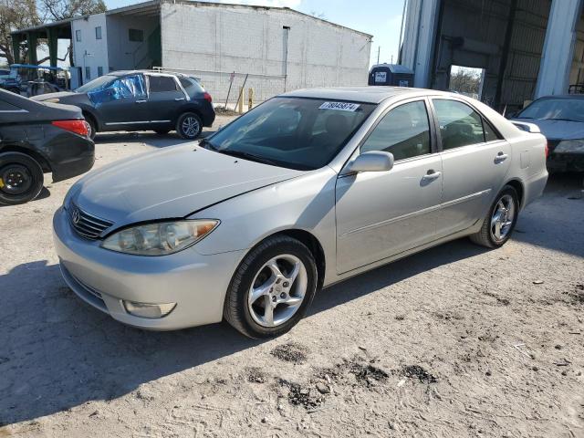 TOYOTA CAMRY LE 2005 4t1be32k95u400175