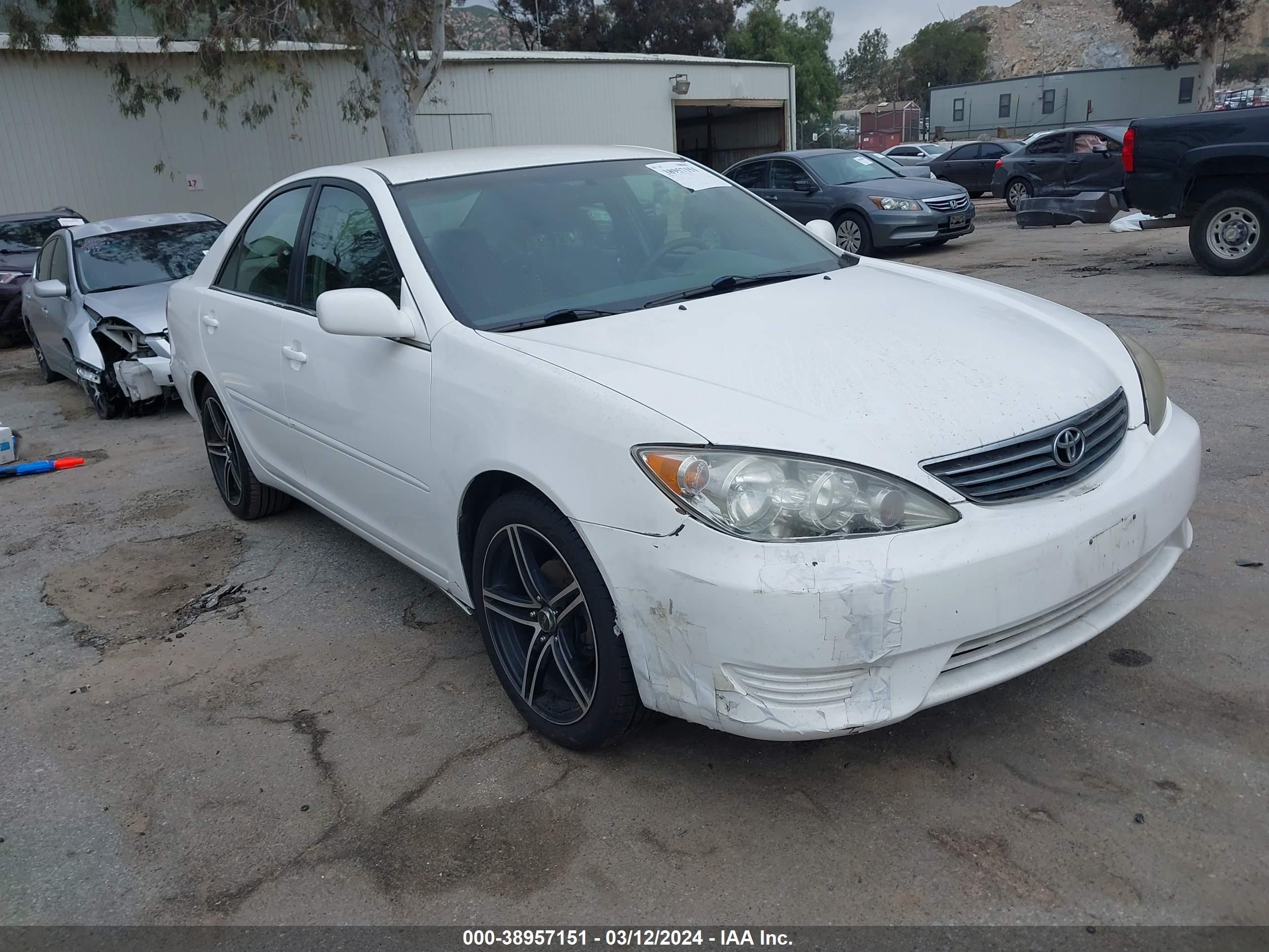 TOYOTA CAMRY 2005 4t1be32k95u556474