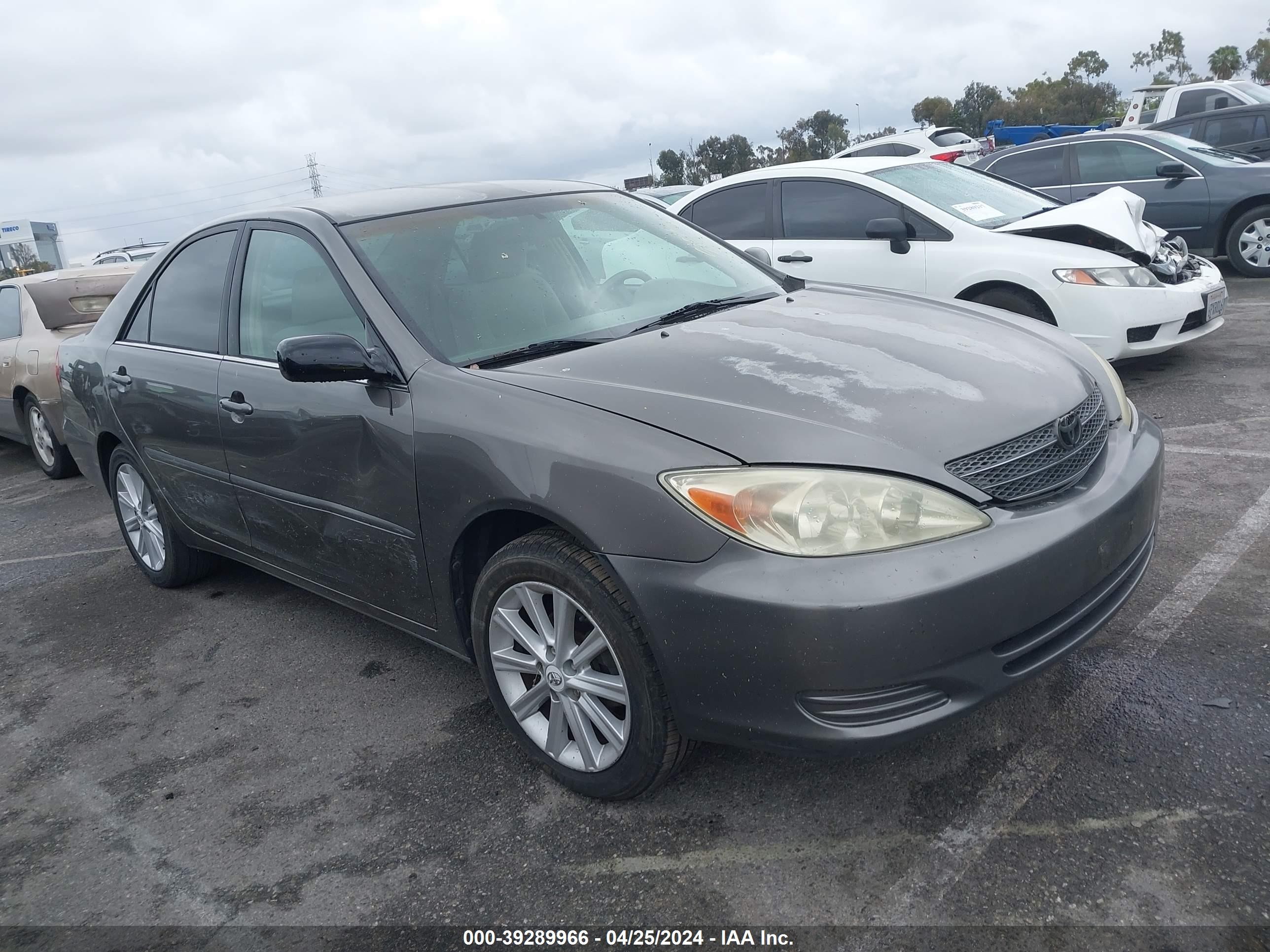 TOYOTA CAMRY 2004 4t1be32kx4u909951