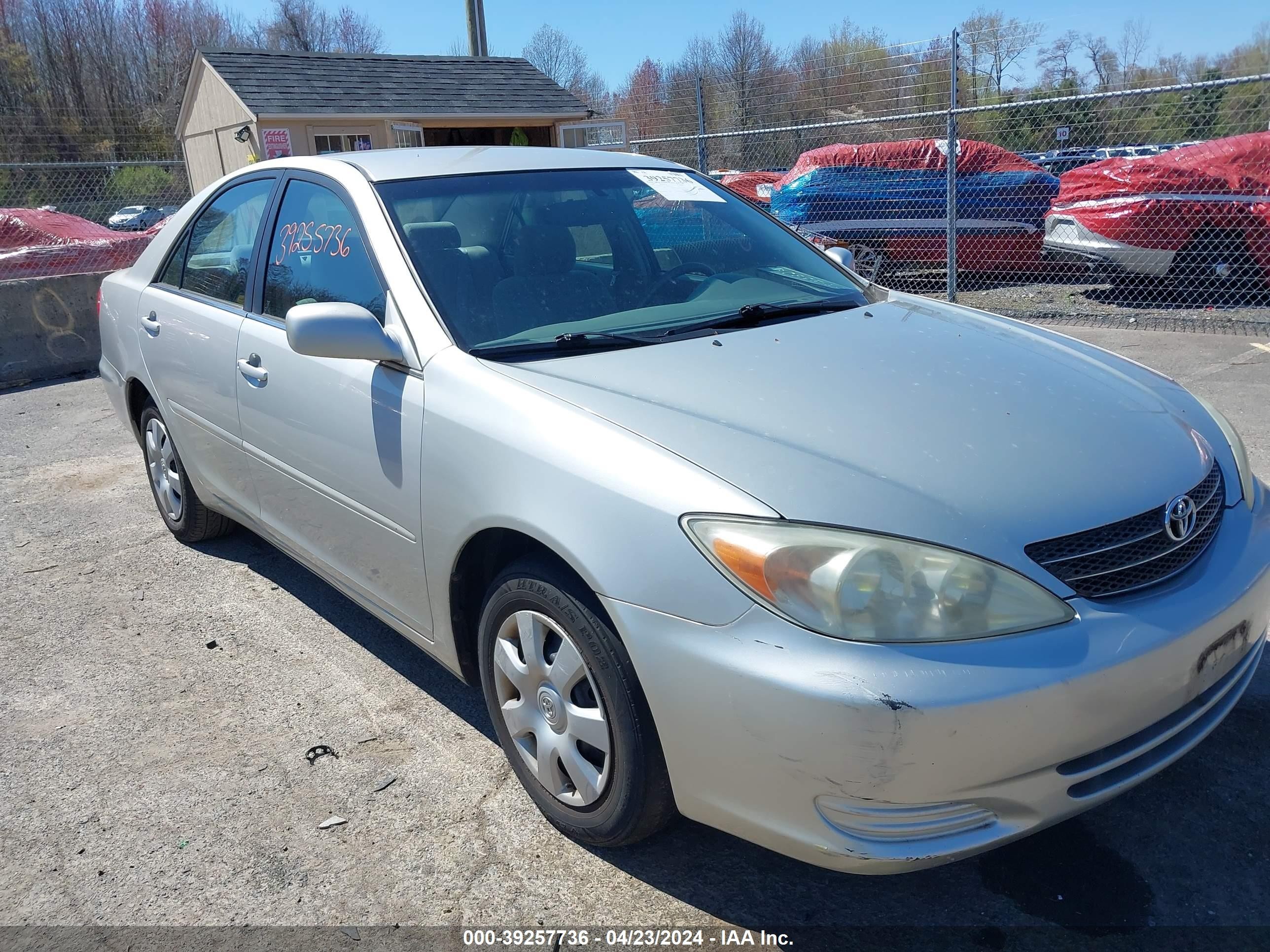 TOYOTA CAMRY 2004 4t1be32kx4u918455