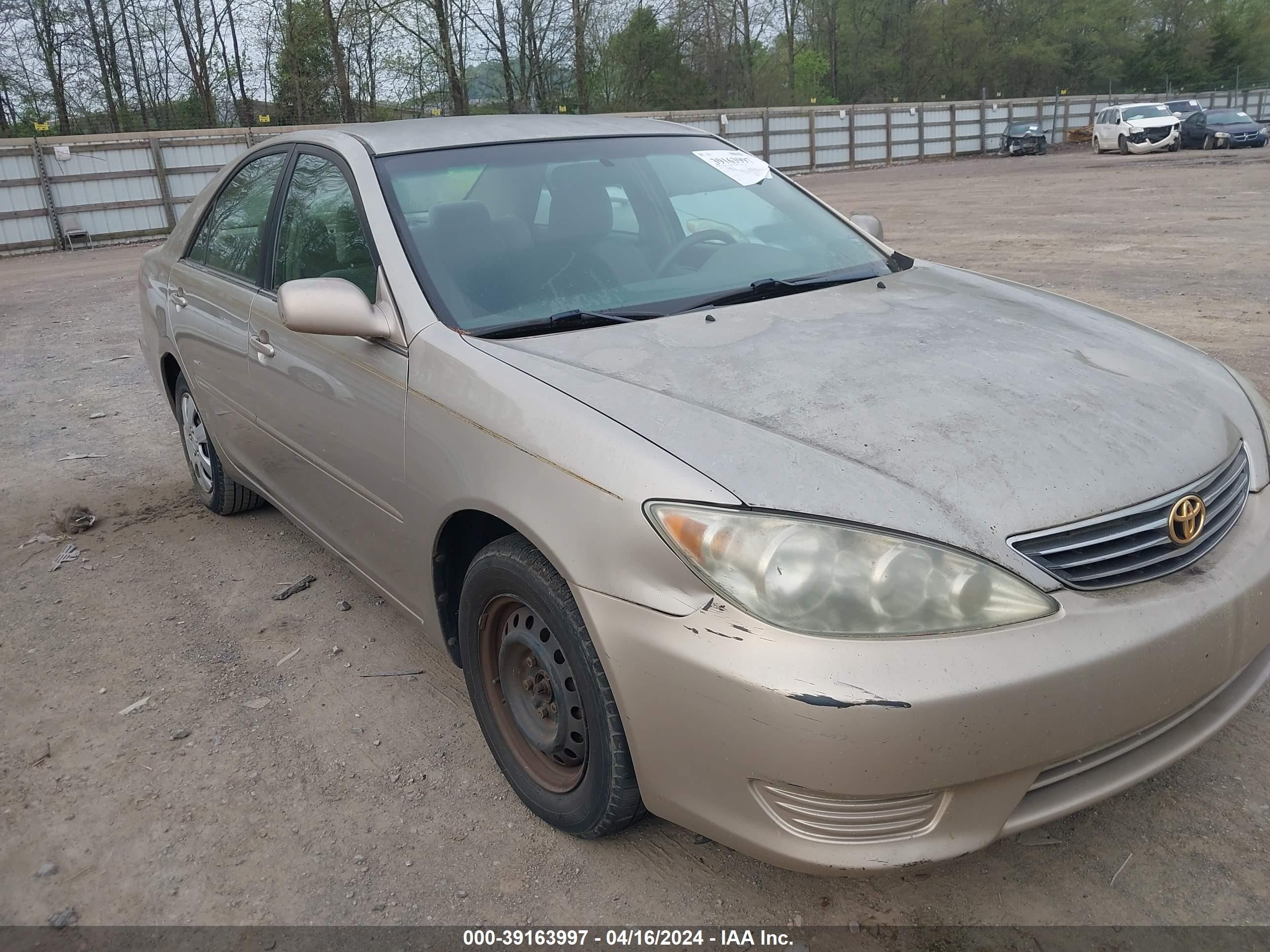 TOYOTA CAMRY 2005 4t1be32kx5u014297