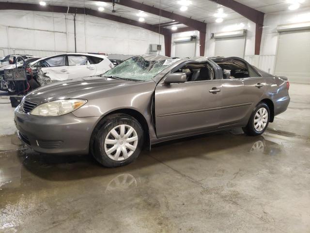 TOYOTA CAMRY LE 2005 4t1be32kx5u634826