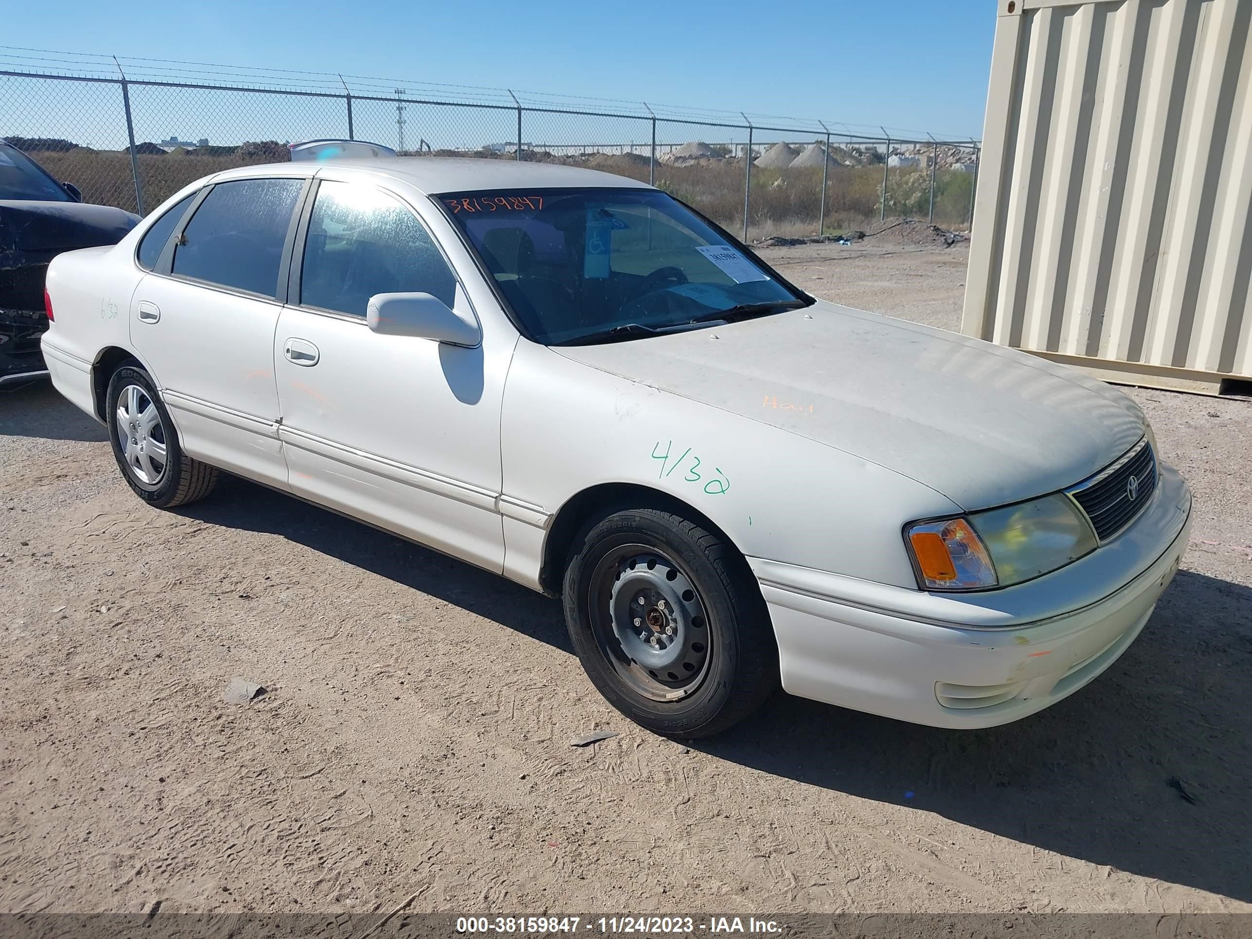 TOYOTA AVALON 1999 4t1bf18b2xu304996