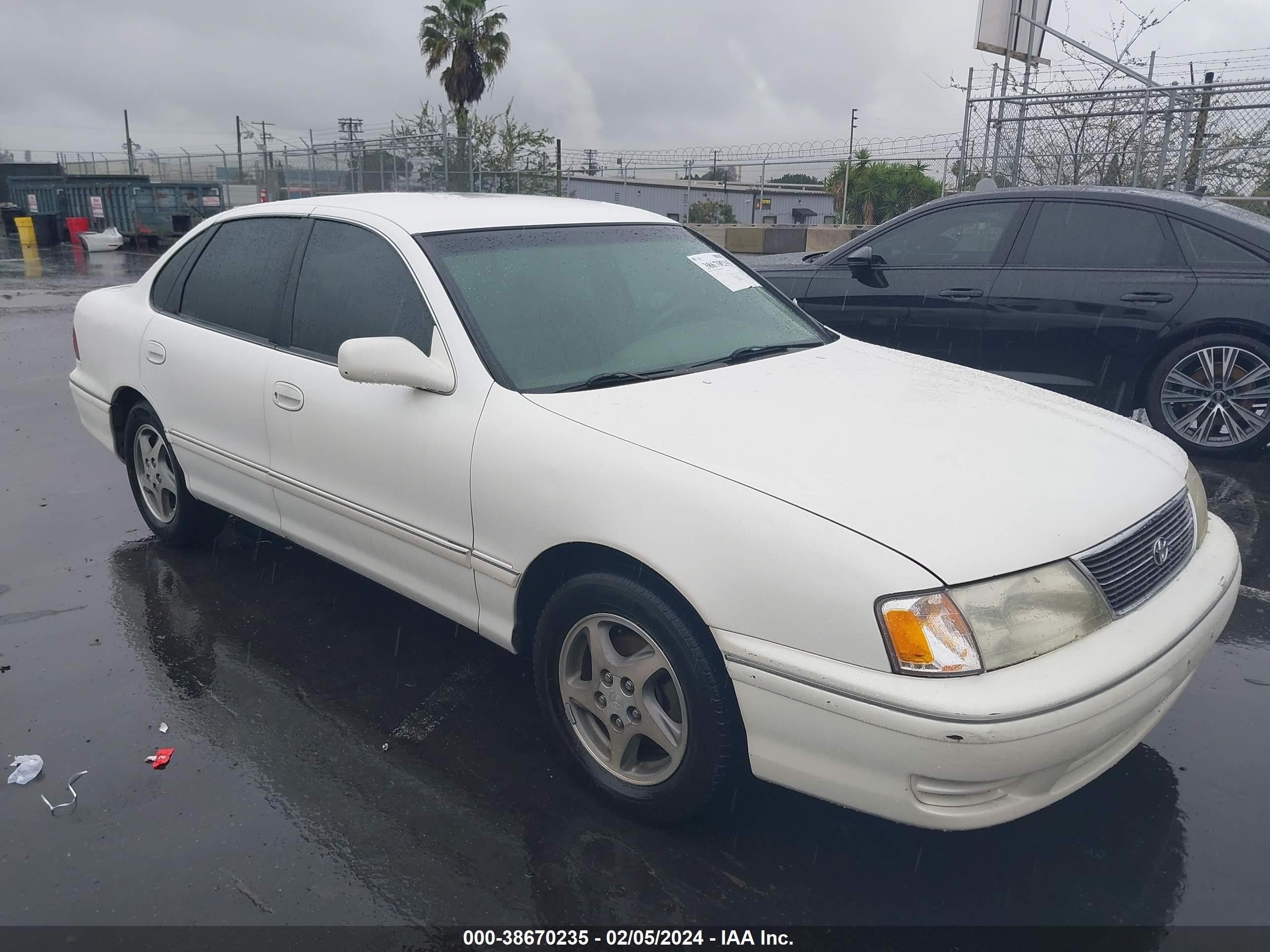 TOYOTA AVALON 1999 4t1bf18b3xu301105