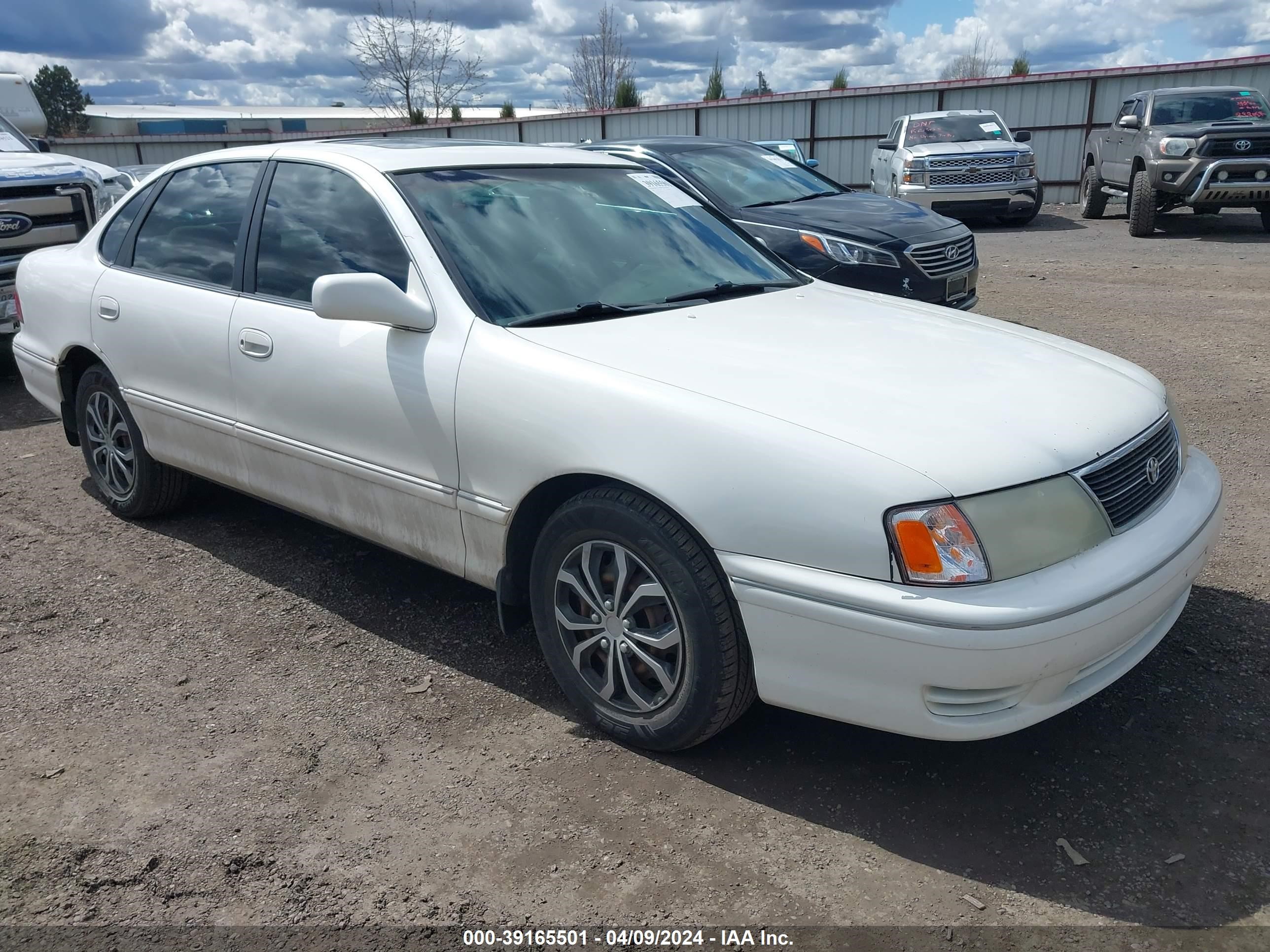 TOYOTA AVALON 1999 4t1bf18b3xu350935