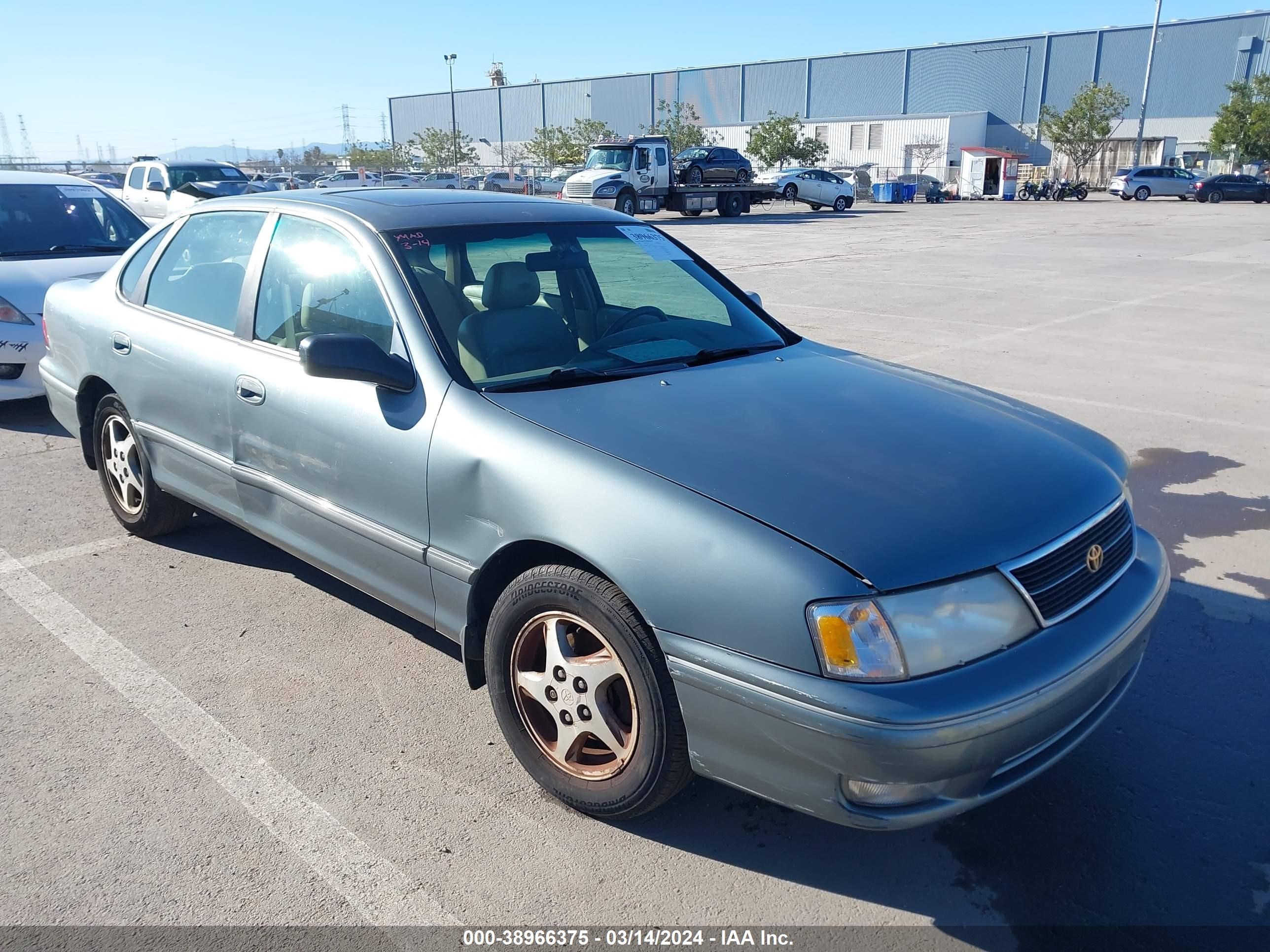 TOYOTA AVALON 1999 4t1bf18b8xu340997