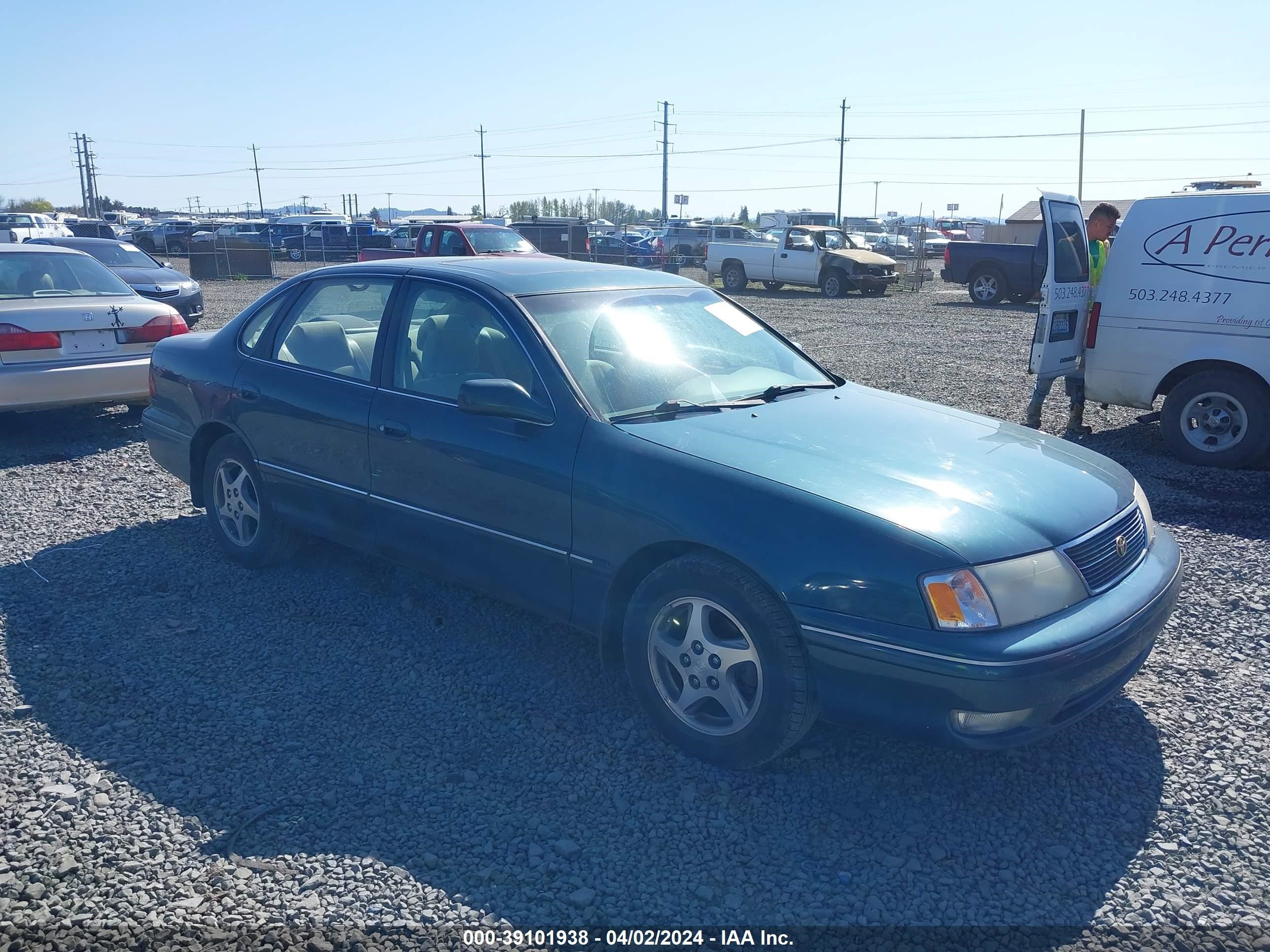 TOYOTA AVALON 1999 4t1bf18b8xu353264