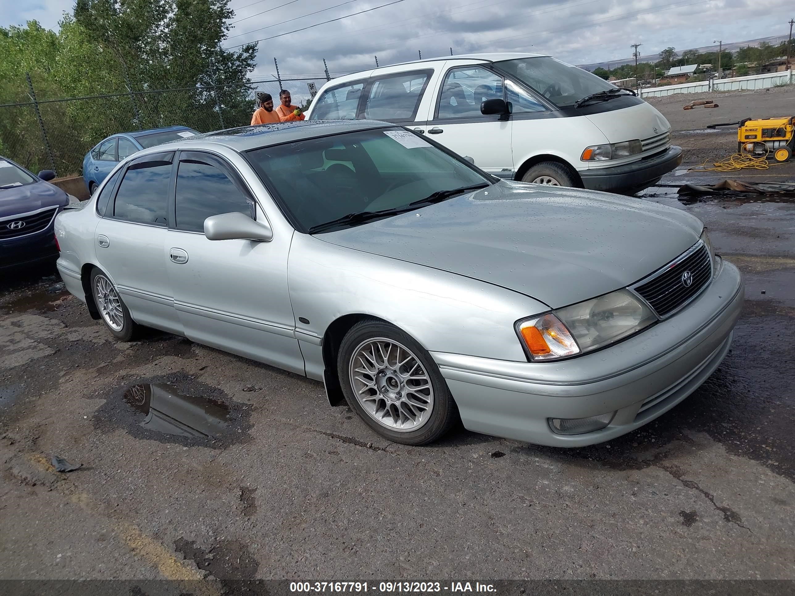 TOYOTA AVALON 1999 4t1bf18b9xu348672