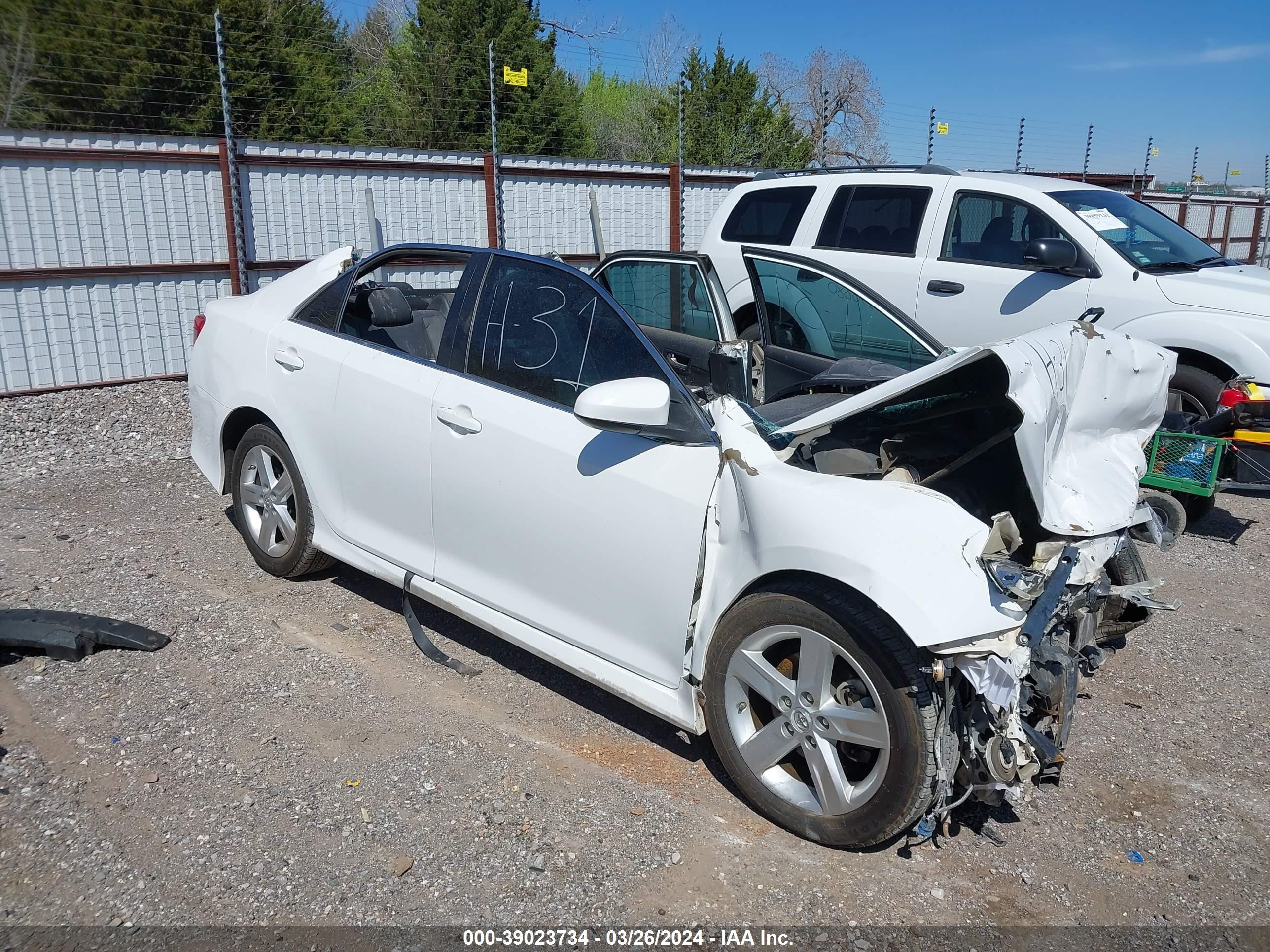 TOYOTA CAMRY 2014 4t1bf1fk1eu816880