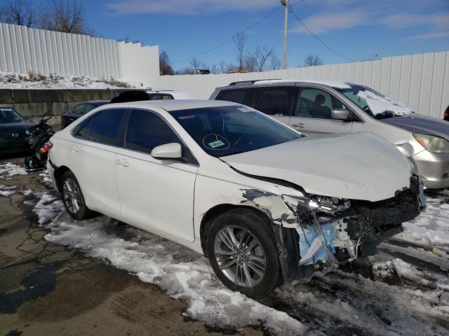 TOYOTA CAMRY LE 2015 4t1bf1fk1fu074482