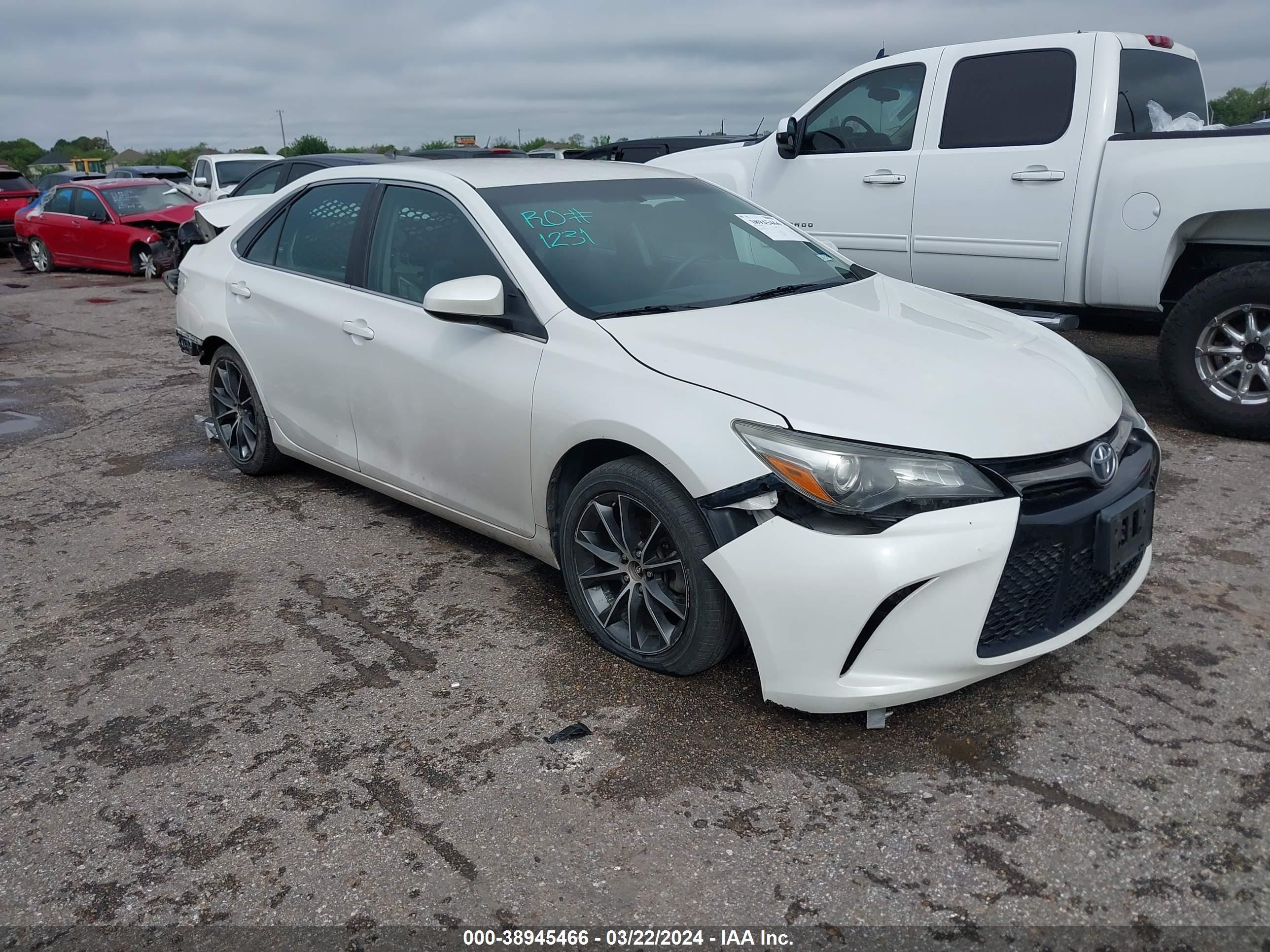 TOYOTA CAMRY 2015 4t1bf1fk1fu477703