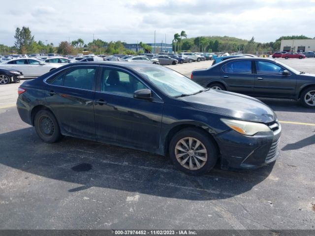 TOYOTA CAMRY 2015 4t1bf1fk1fu971902