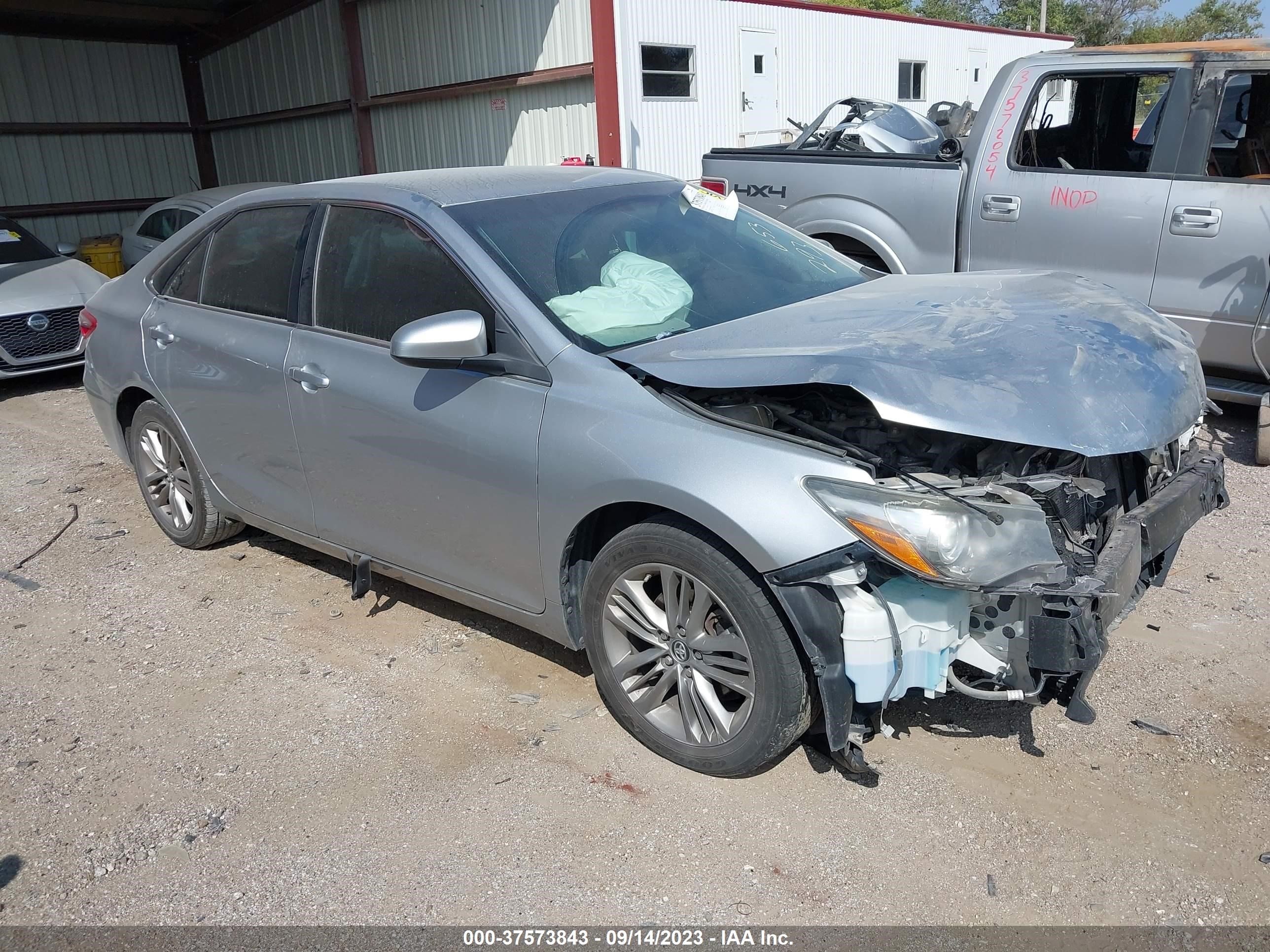 TOYOTA CAMRY 2016 4t1bf1fk2gu586561