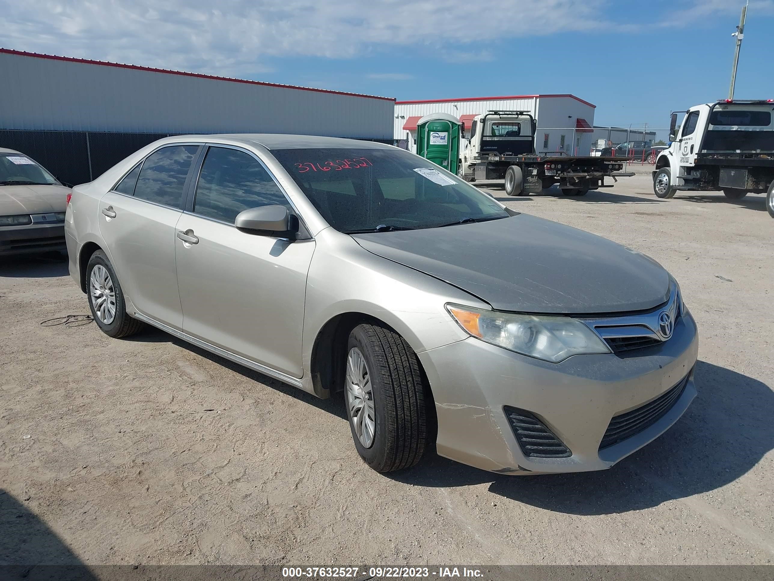 TOYOTA CAMRY 2014 4t1bf1fk3eu736240