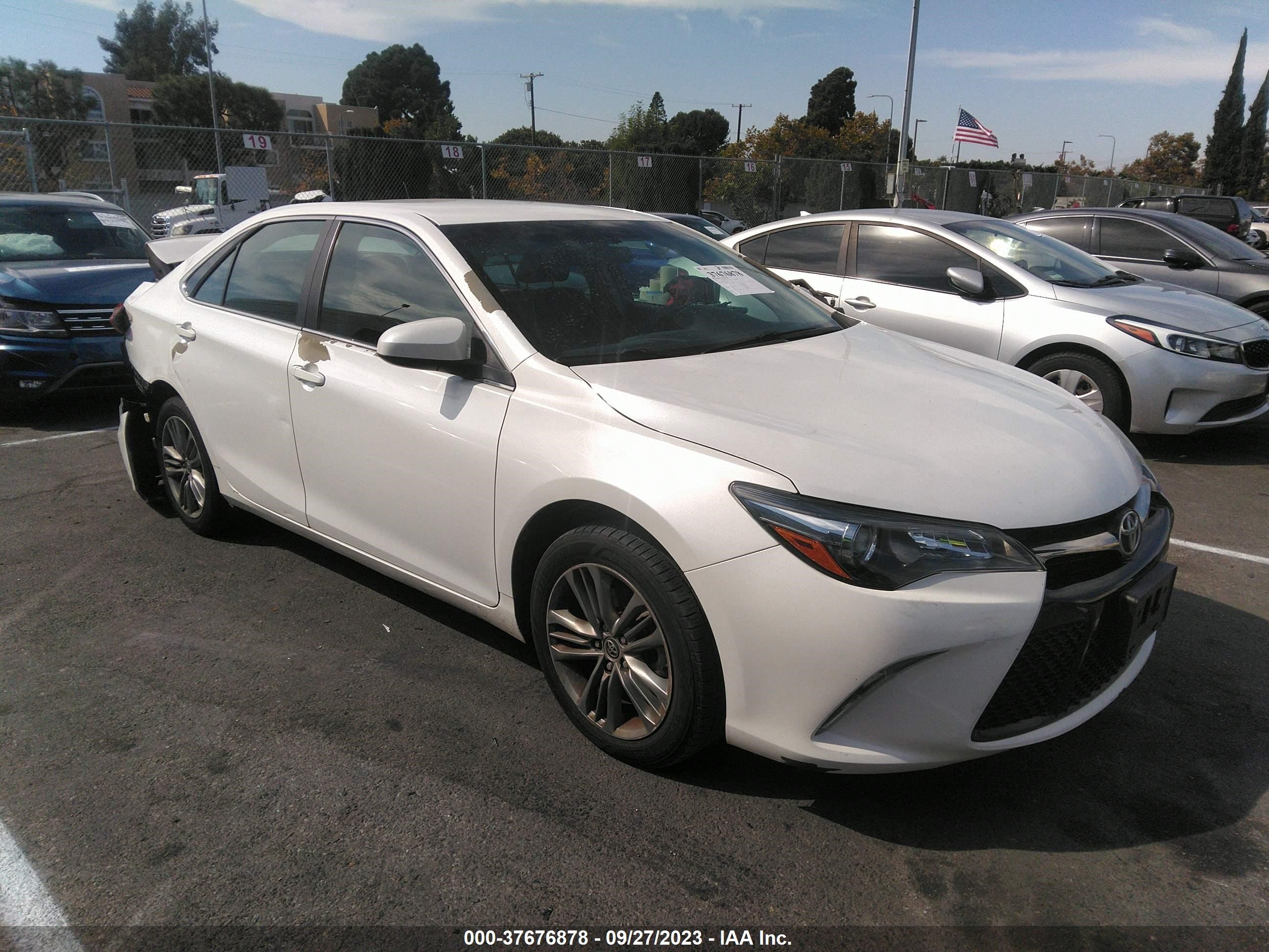 TOYOTA CAMRY 2015 4t1bf1fk3fu042228