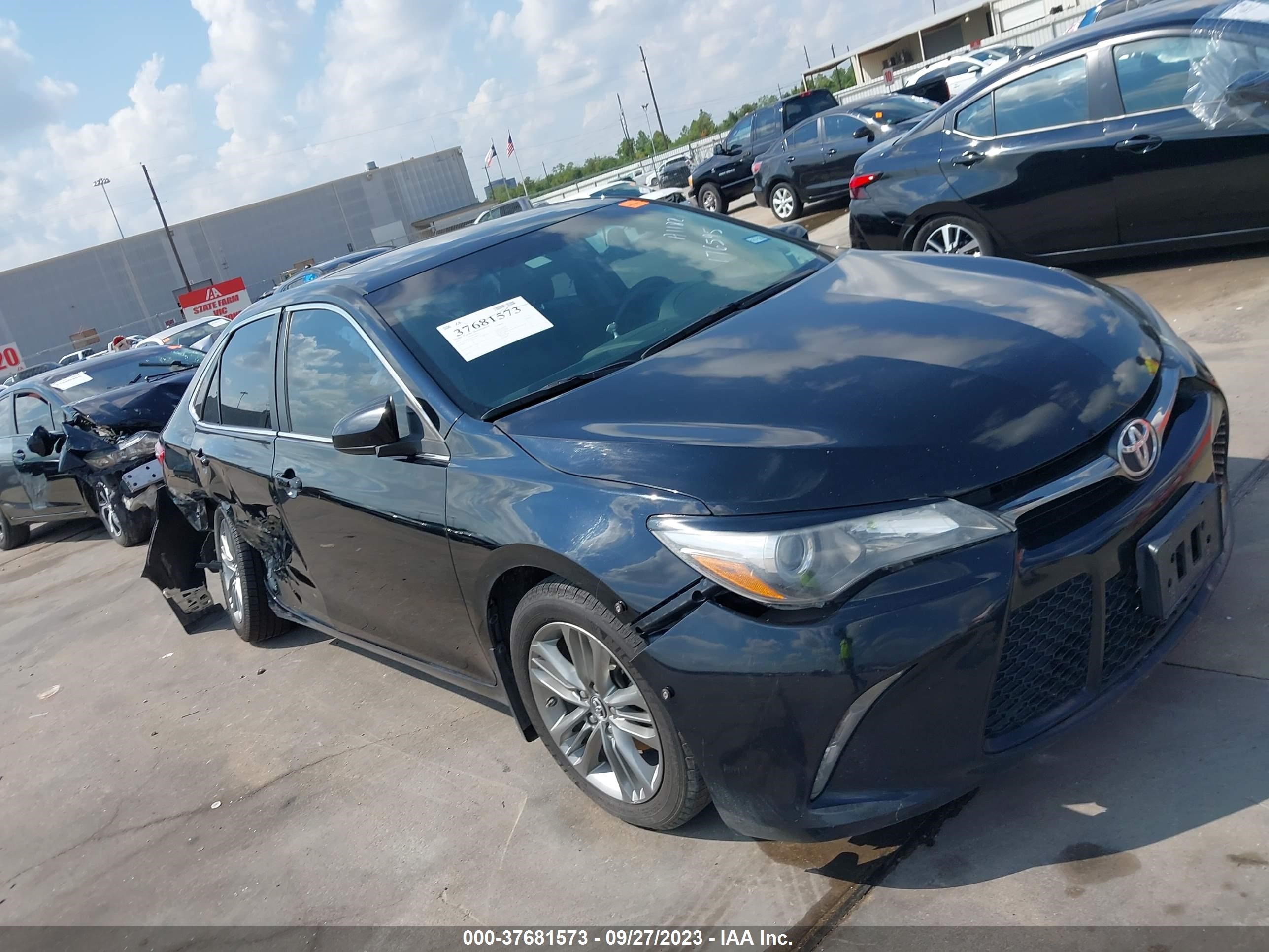 TOYOTA CAMRY 2015 4t1bf1fk3fu048921