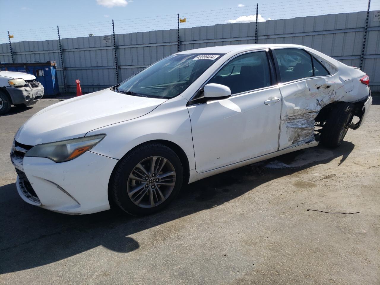 TOYOTA CAMRY 2015 4t1bf1fk3fu086231