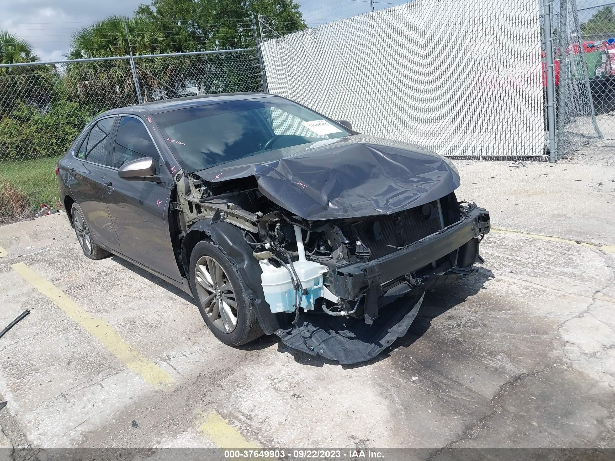 TOYOTA CAMRY 2015 4t1bf1fk3fu493952