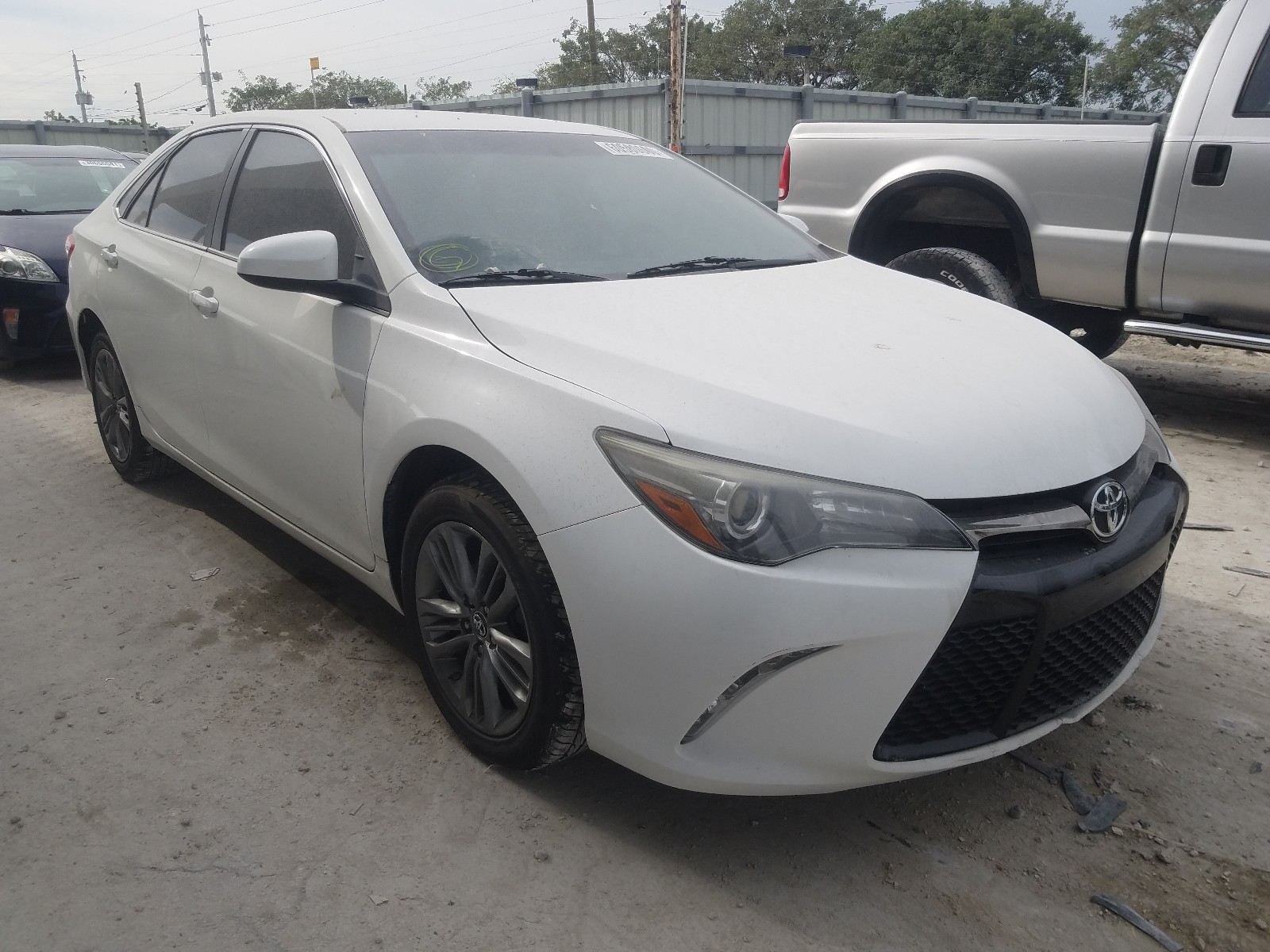 TOYOTA CAMRY LE 2016 4t1bf1fk3gu214842