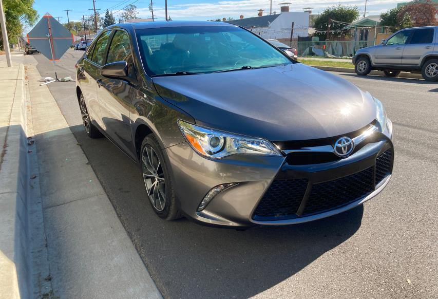 TOYOTA CAMRY LE 2015 4t1bf1fk4fu919485