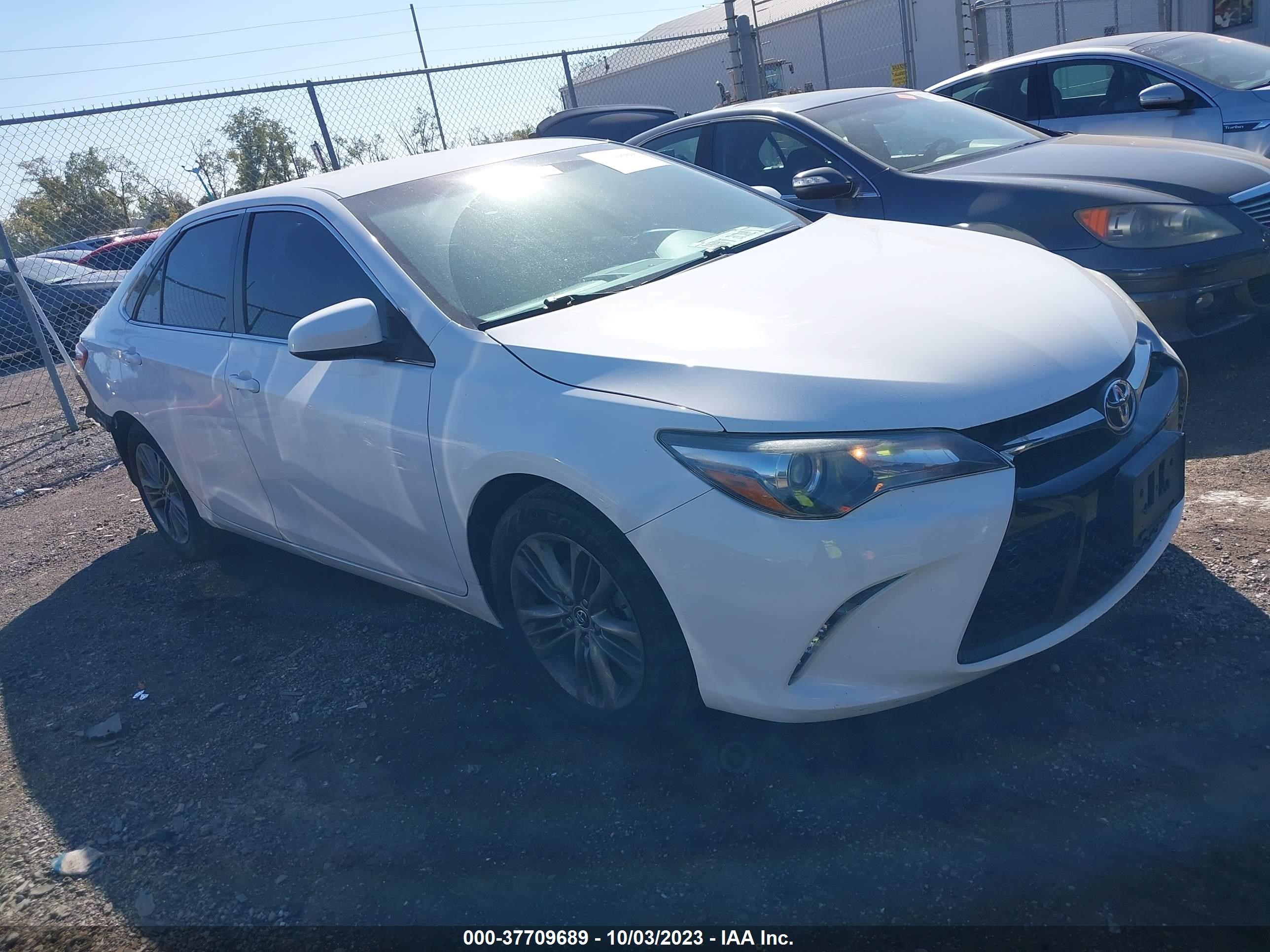 TOYOTA CAMRY 2015 4t1bf1fk4fu952017