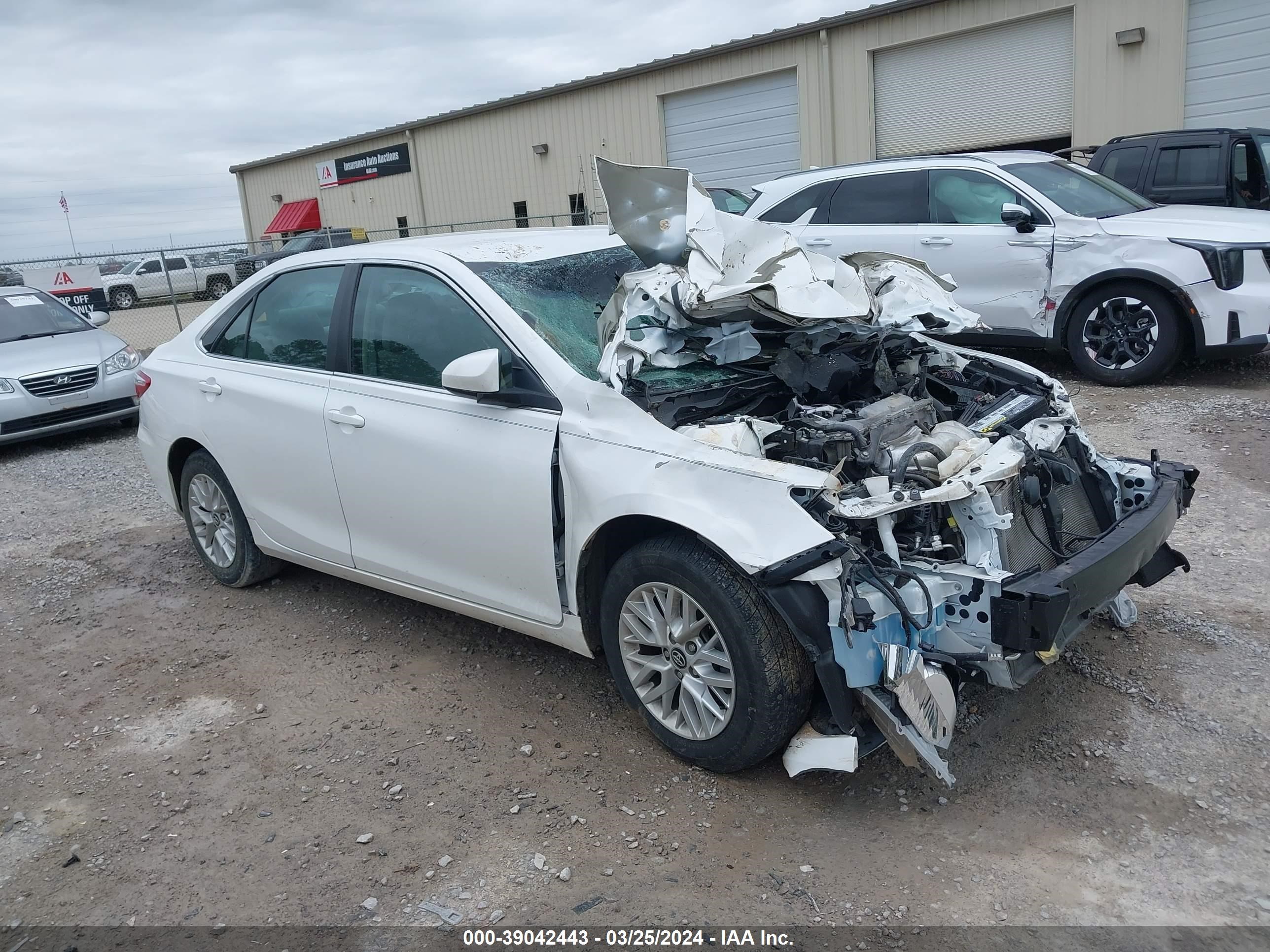 TOYOTA CAMRY 2017 4t1bf1fk4hu723131